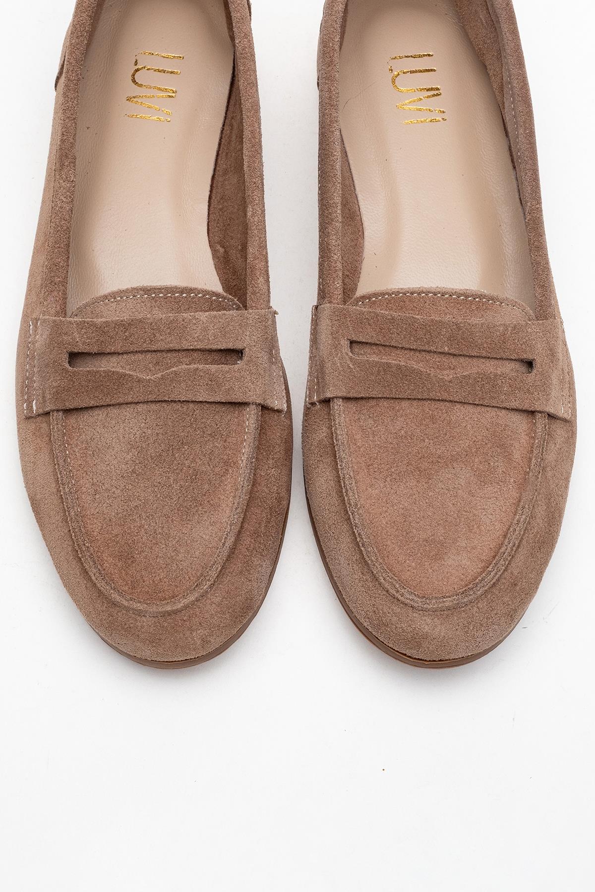 Dorothy - Light Brown Suede Leather Loafers – side view showing leather, suede, Vowalisse