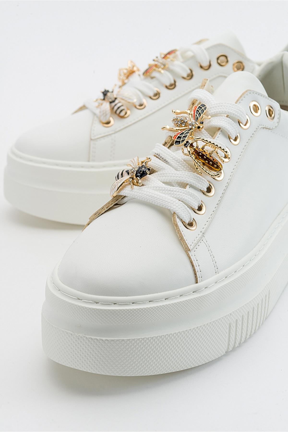 Ater - White Sneaker – heel view showing leather, white, Vowalisse