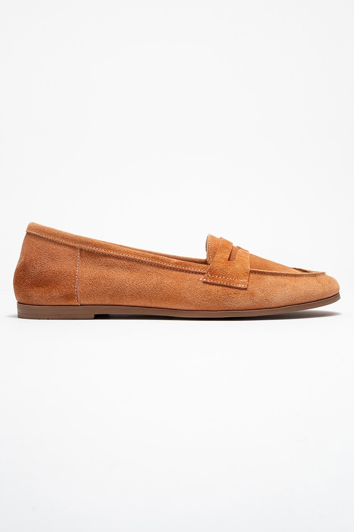 F02 - Honey Suede Genuine Leather Loafer – top view showing leather, suede, Vowalisse