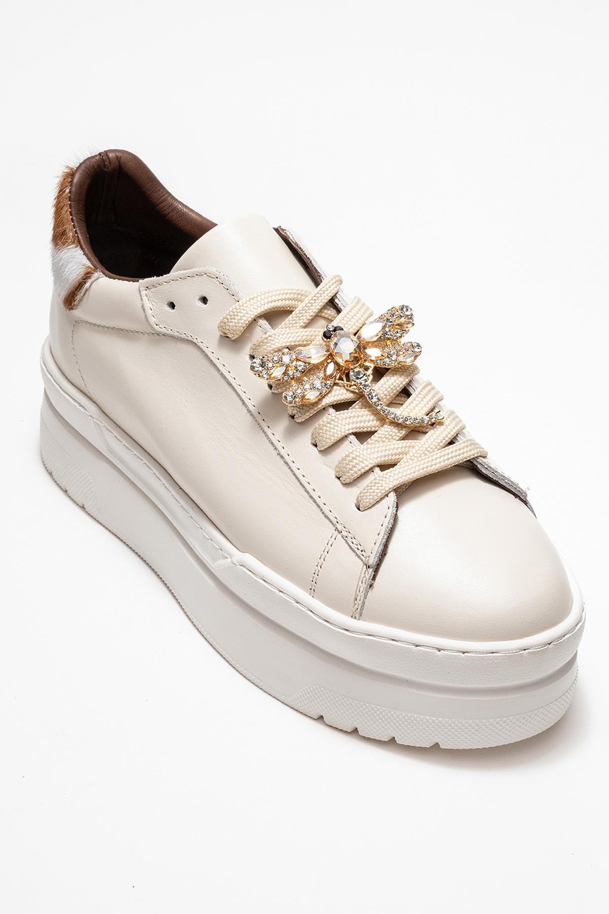 Laren - Off-White Genuine Leather Buckle Casual Sneaker – detail view showing leather, white, Vowalisse