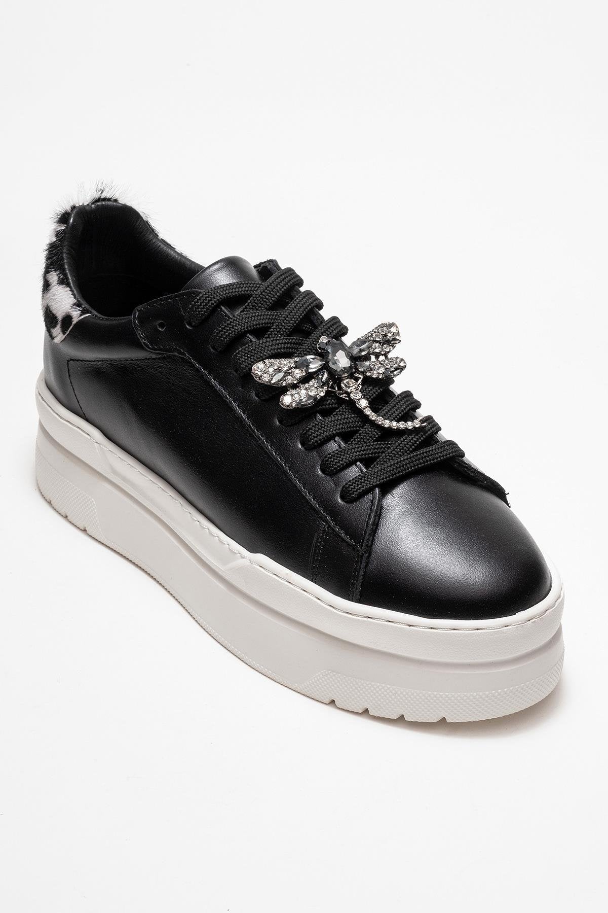 Laren - Black Genuine Leather Buckle Casual Sneaker – detail view showing leather, black, Vowalisse