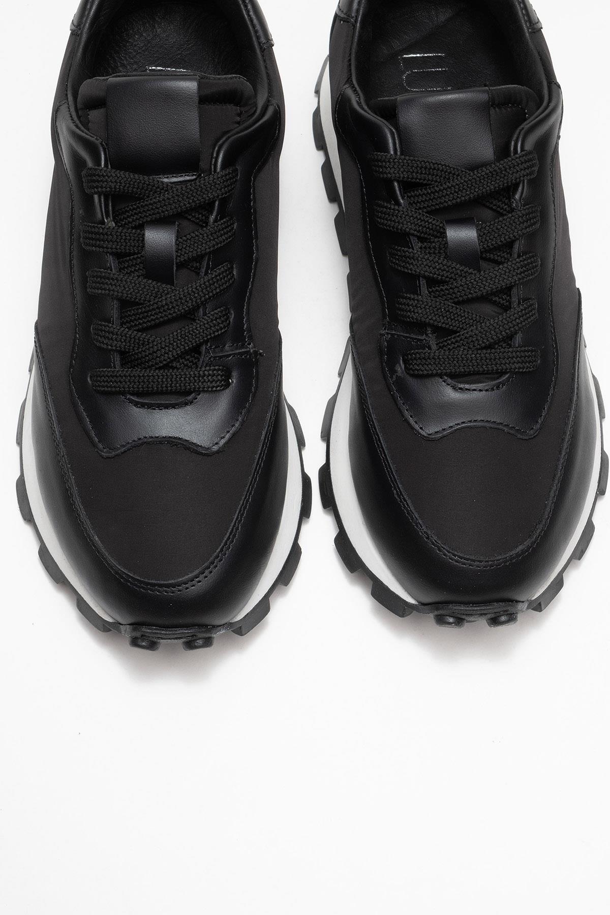 Amanda - Black Genuine Leather Sneaker – side view showing leather, black, Vowalisse