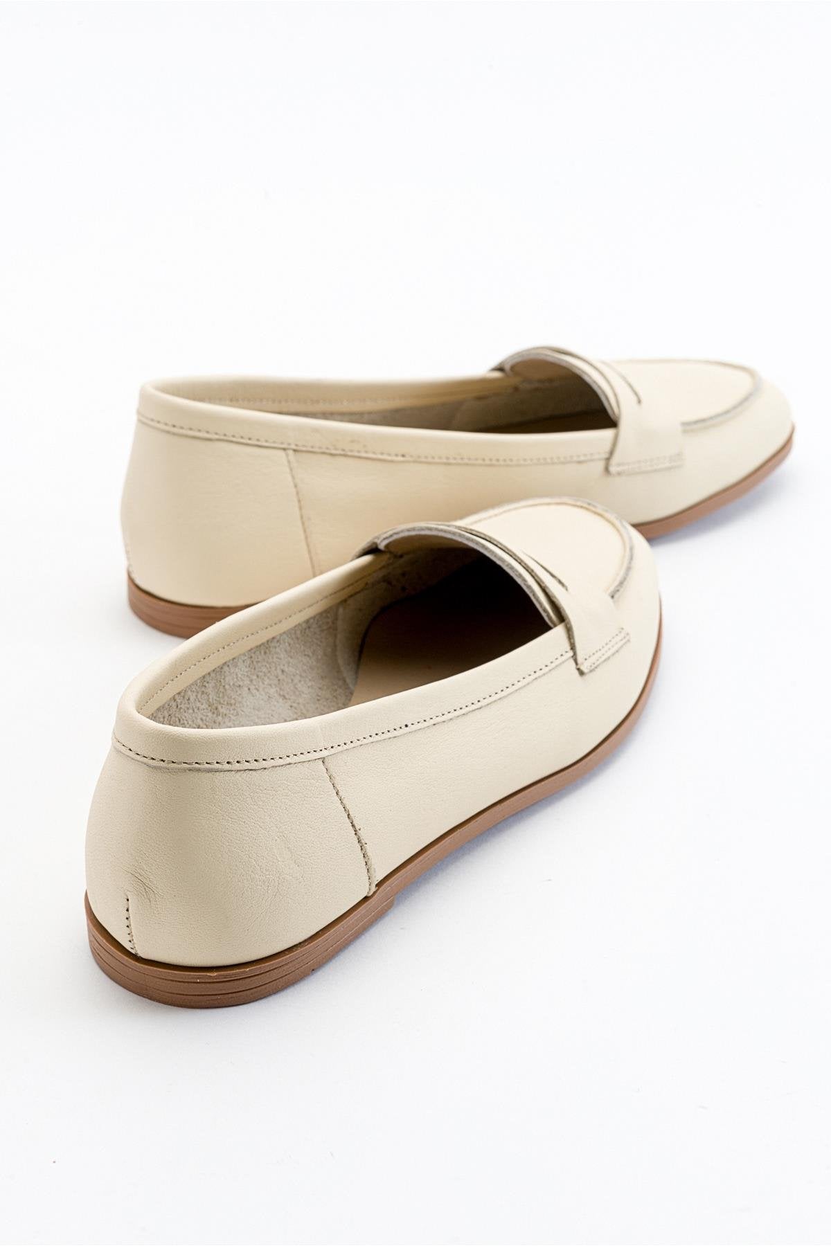 Dorothy - Light Beige Leather Loafers – detail view showing leather, suede, Vowalisse