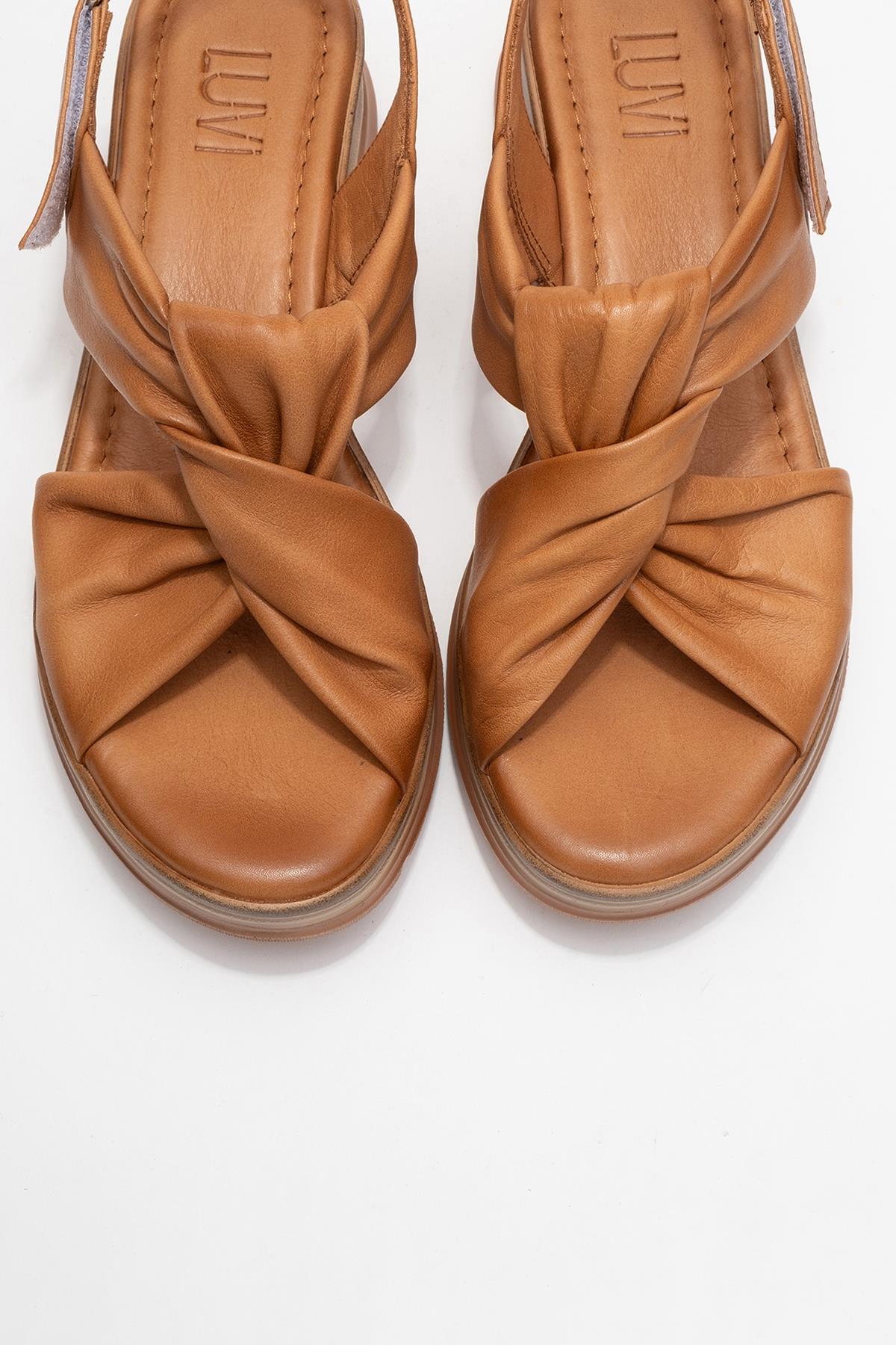Oara - Cognac Brown Leather Sandal – side view showing leather, Vowalisse