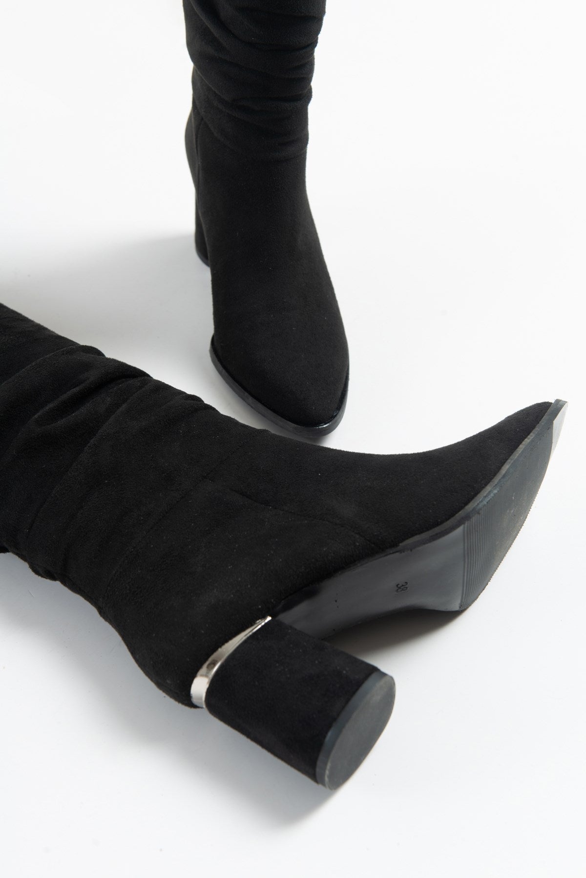 120 - Black Boot – top view showing leather, black, Vowalisse
