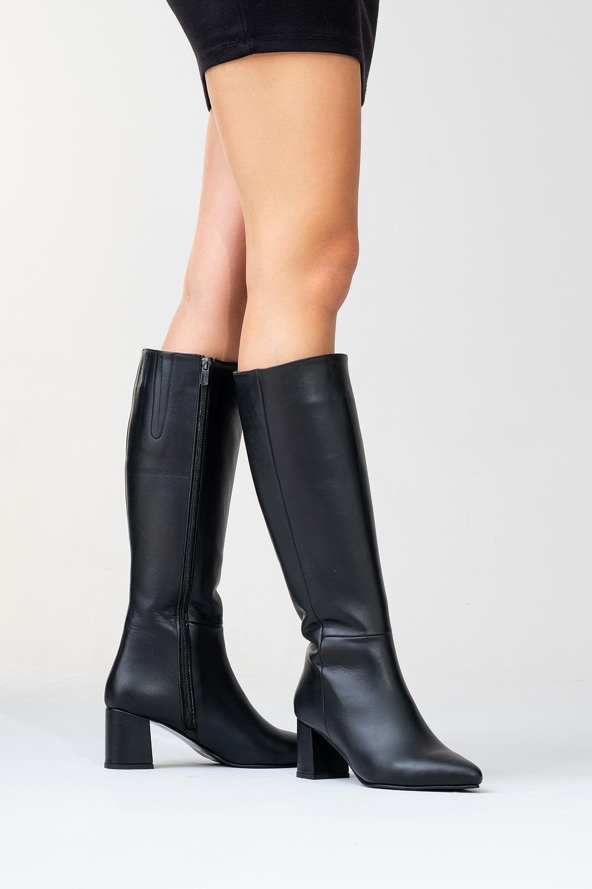 Sejas - Black Genuine Leather Heeled Boot – back view showing leather, black, Vowalisse