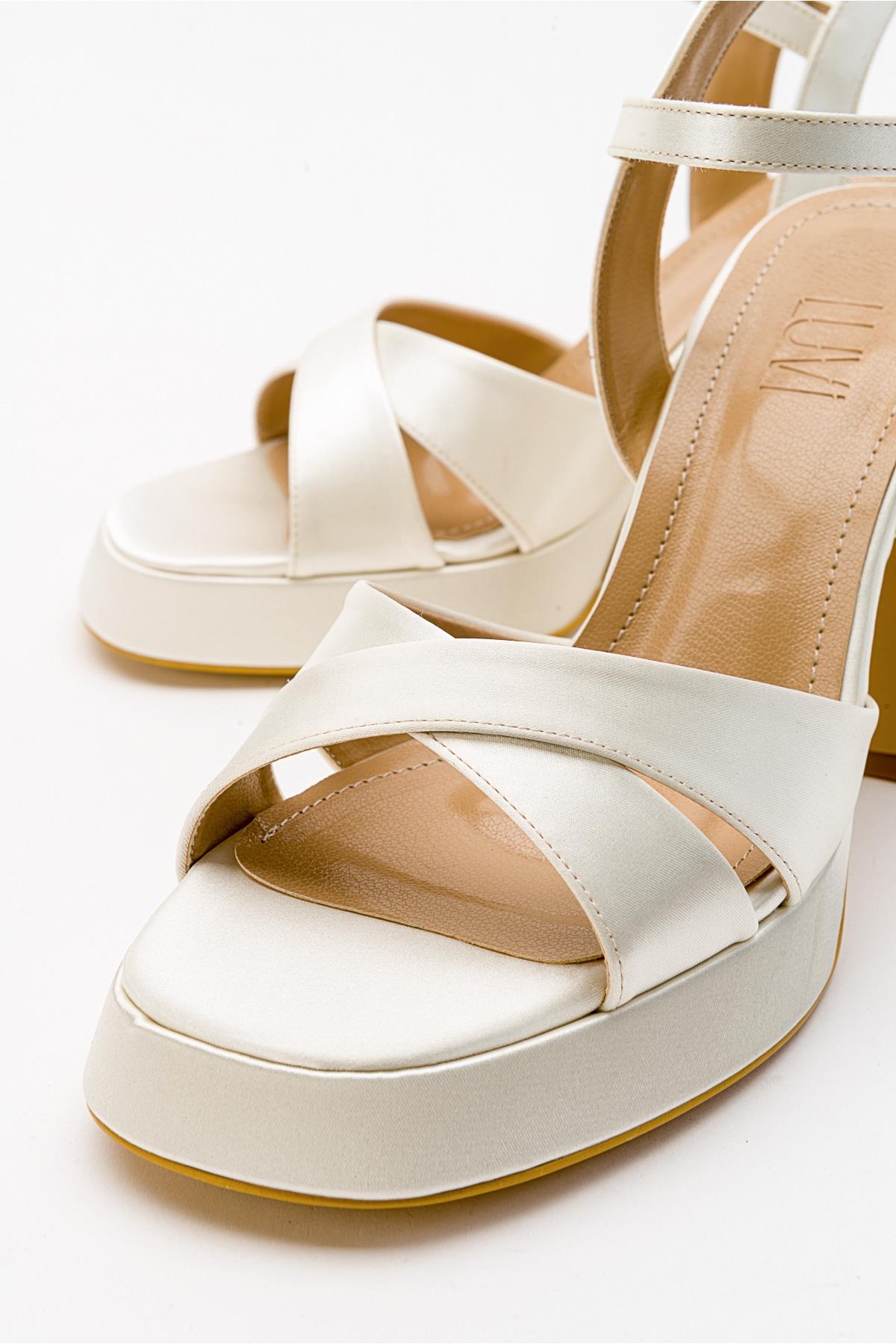 Lello - Ecru Beige Satin Platform Heel Shoe – detail view showing satin, leather, Vowalisse