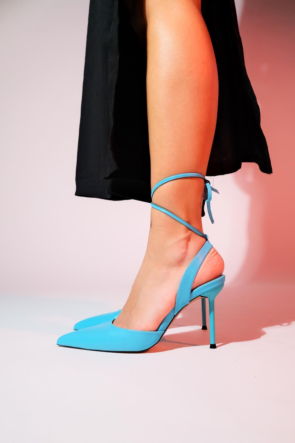 Bonje - Blue Pointed Toe Stiletto – back view showing leather, blue, Vowalisse