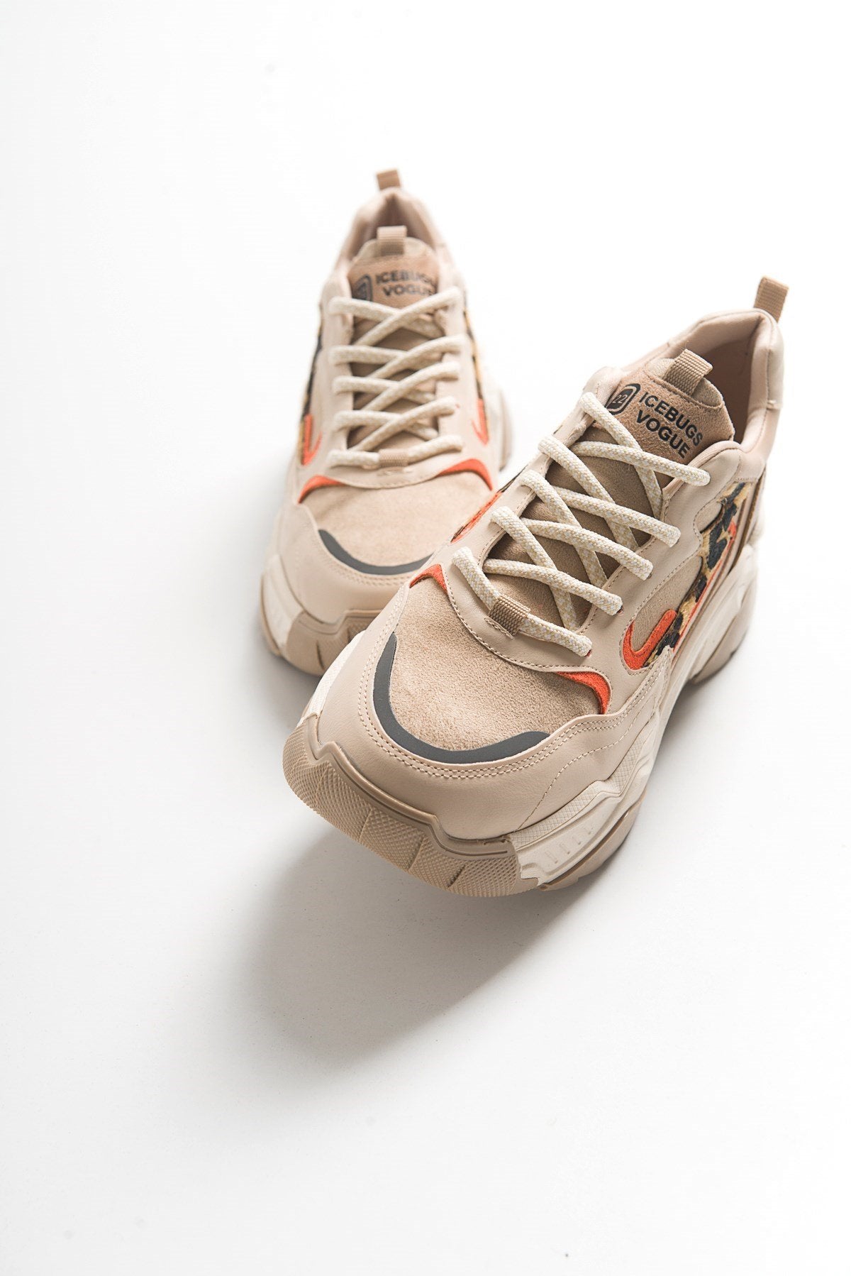 Europa - Beige Patterned Sneaker – front three-quarter view showing leather, Vowalisse
