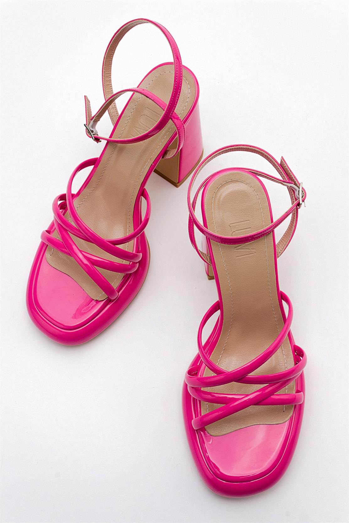 Oppe - Fuchsia Patent Platform High-Heel Shoe – detail view showing leather, Vowalisse