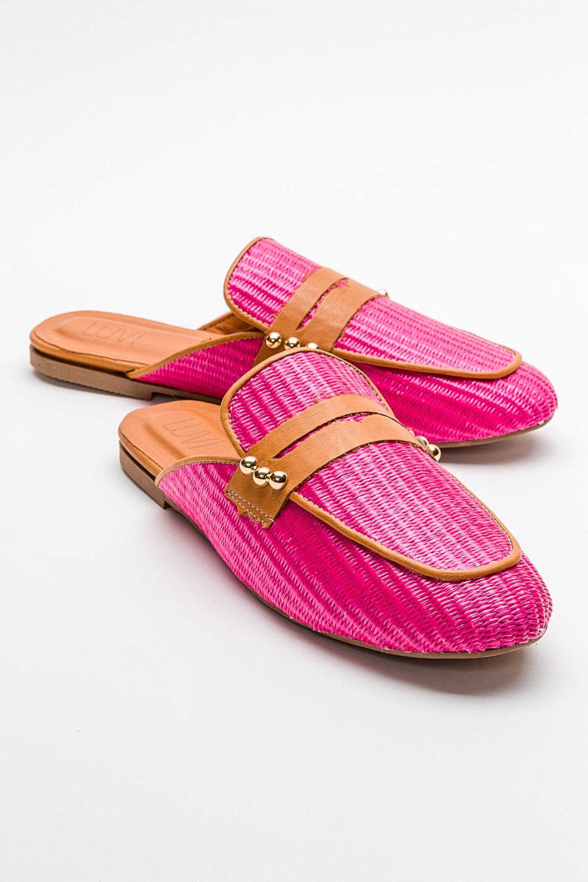 Patrizia - Pink Leather Mule – front three-quarter view showing leather, pink, Vowalisse
