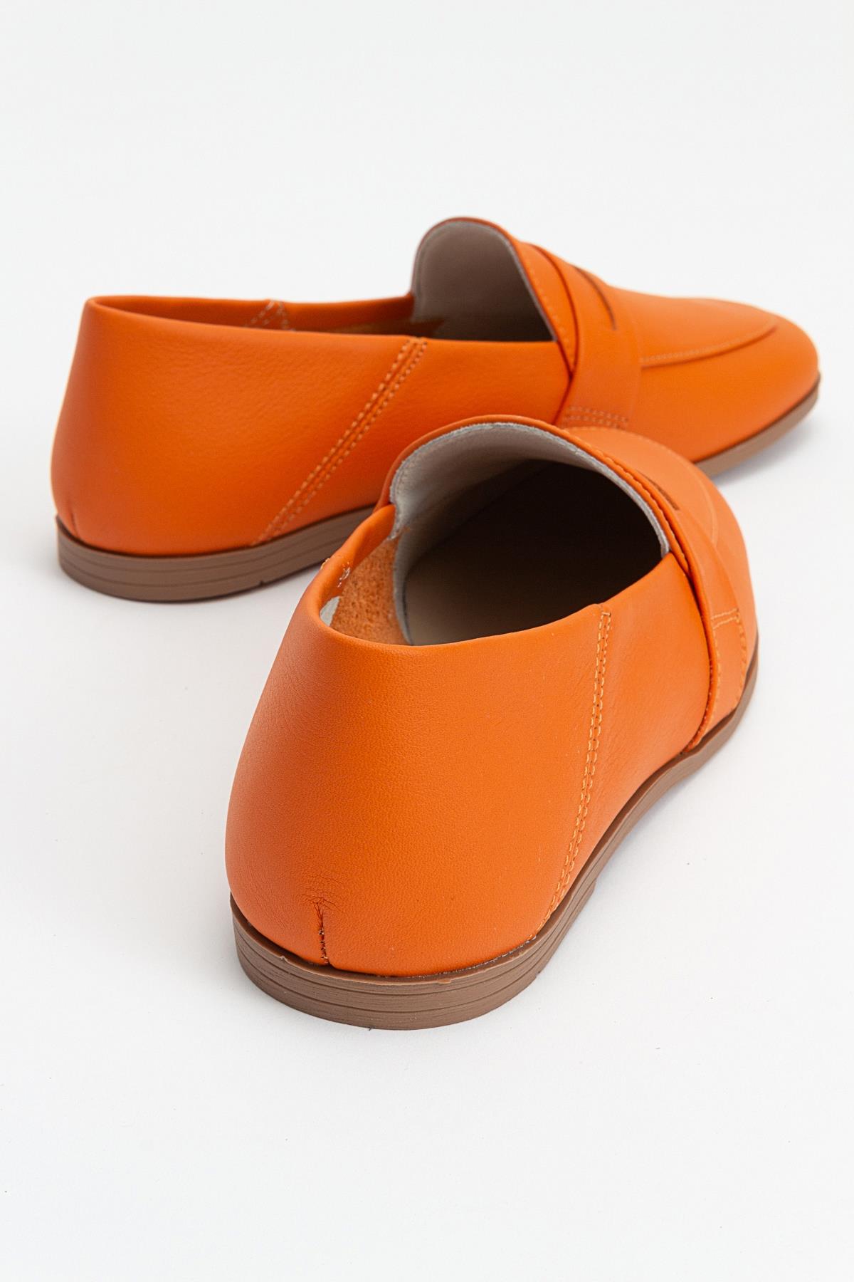 F05 - Orange Genuine Leather Loafer – detail view showing leather, Vowalisse