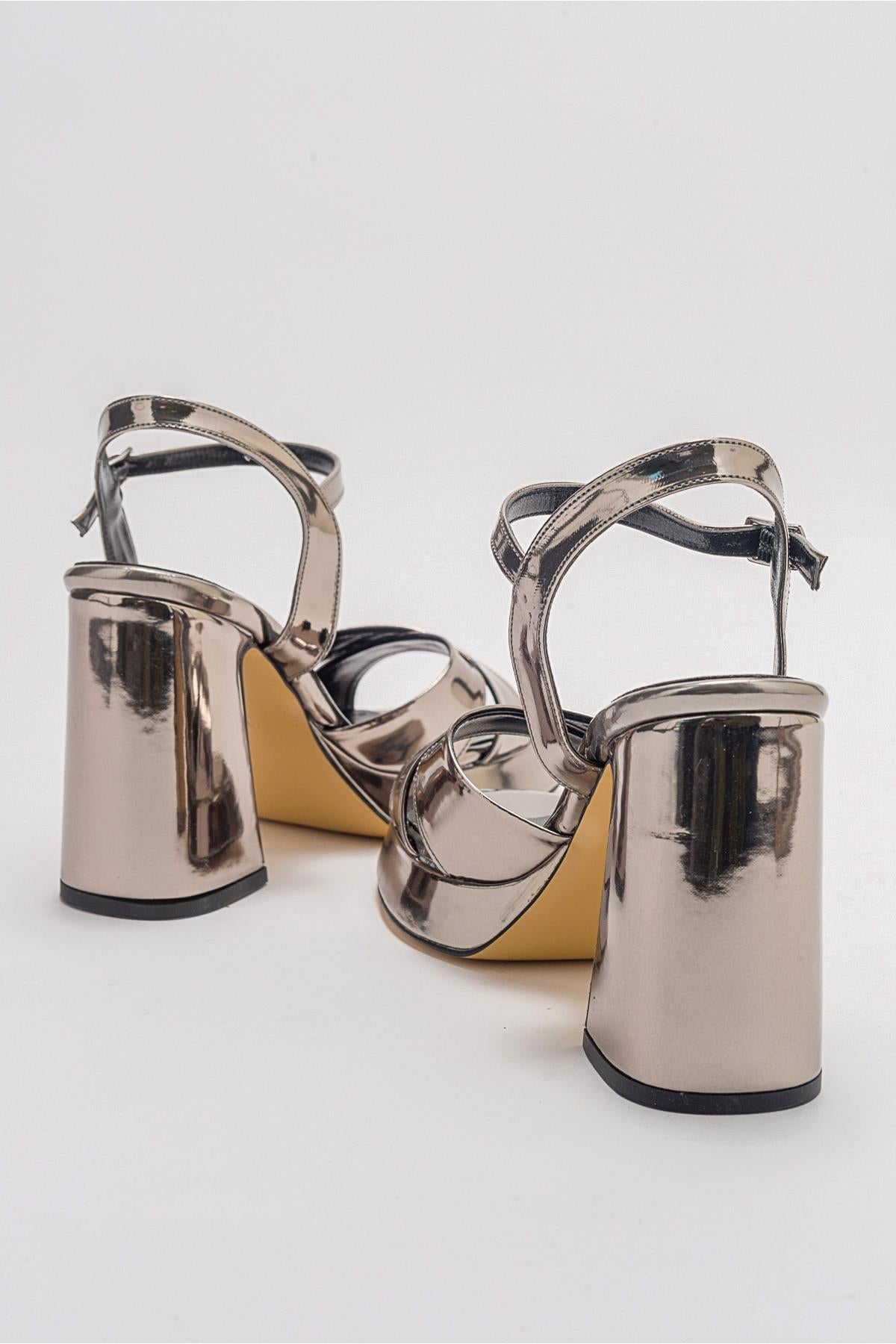 Lello - Platinum Platform Heel Shoe – back view showing leather, Vowalisse
