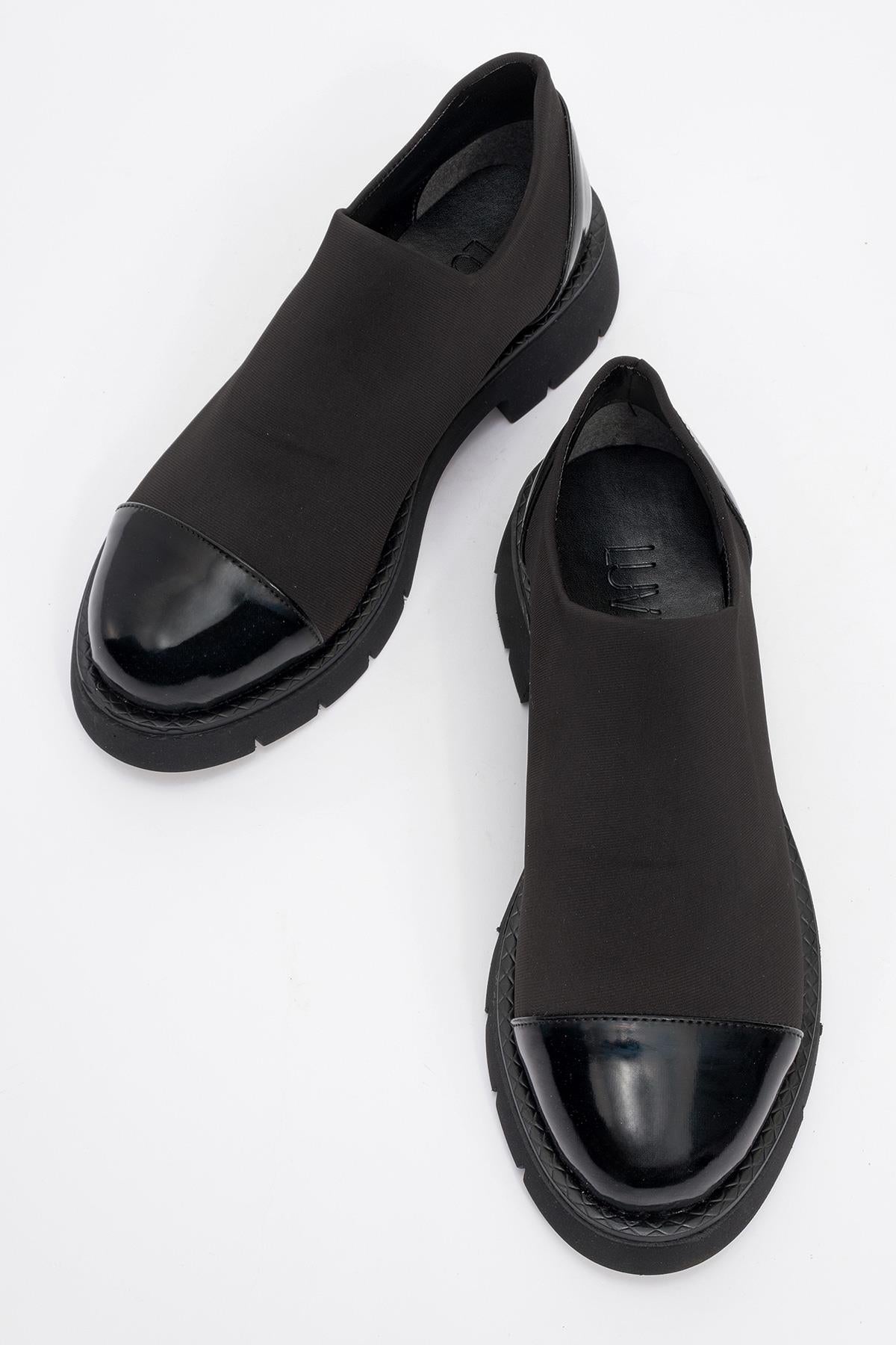 Panola - Black Patent Scuba Everyday Shoe – side view showing leather, black, Vowalisse