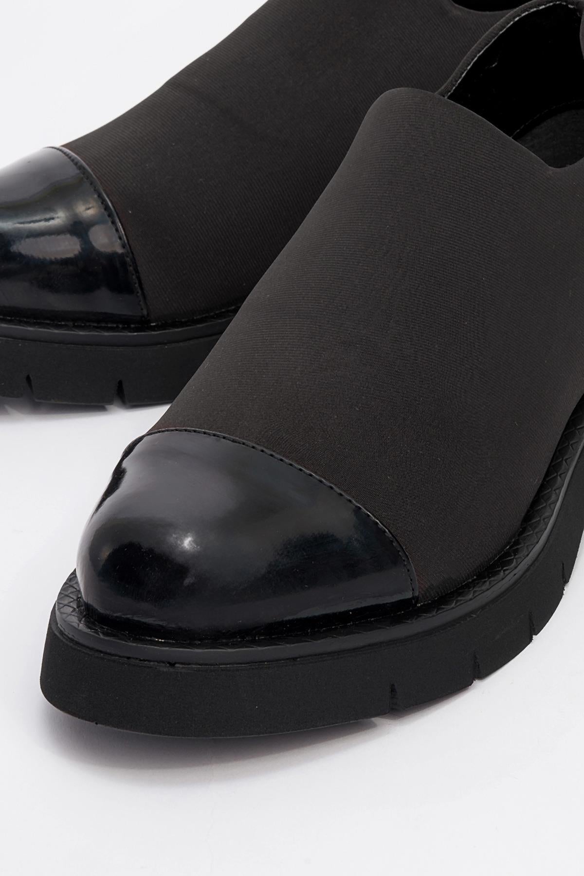 Panola - Black Patent Scuba Everyday Shoe – detail view showing leather, black, Vowalisse