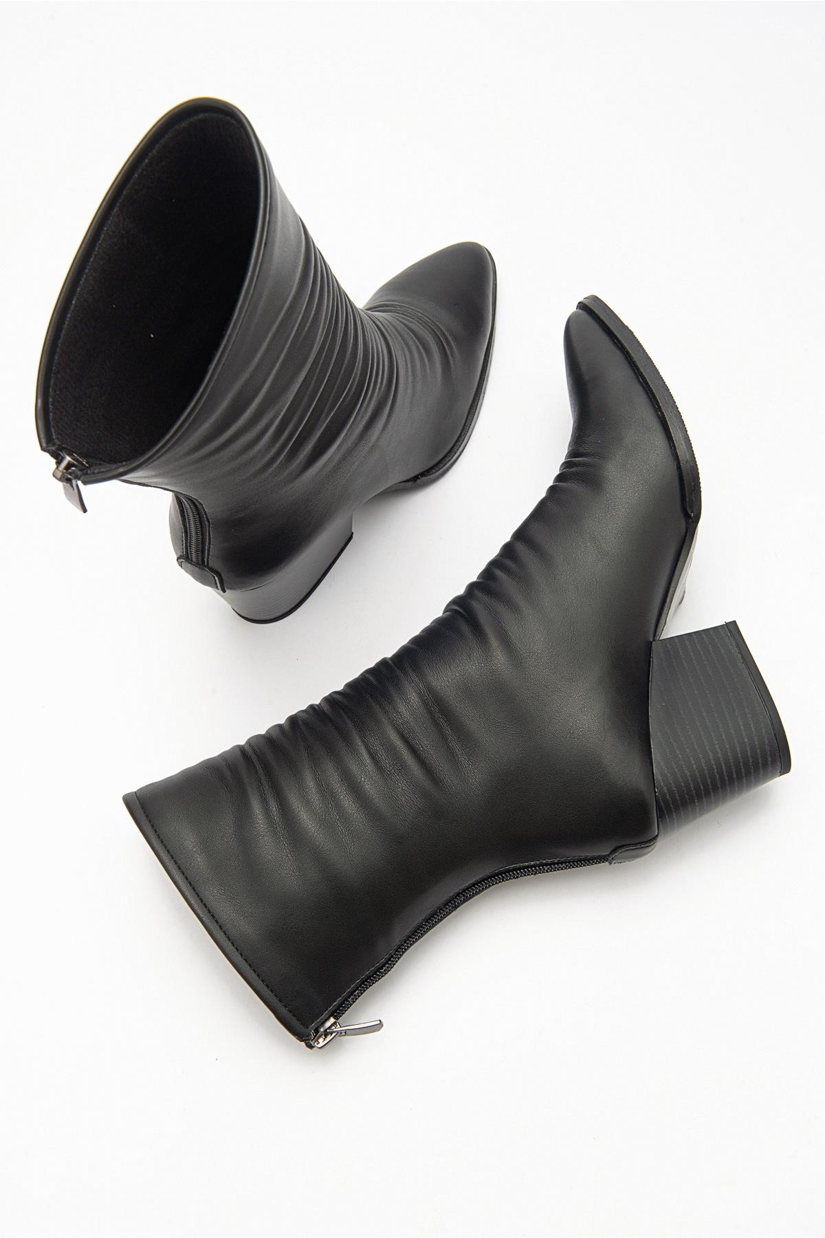 Laval - Black Boot – side view showing leather, black, Vowalisse