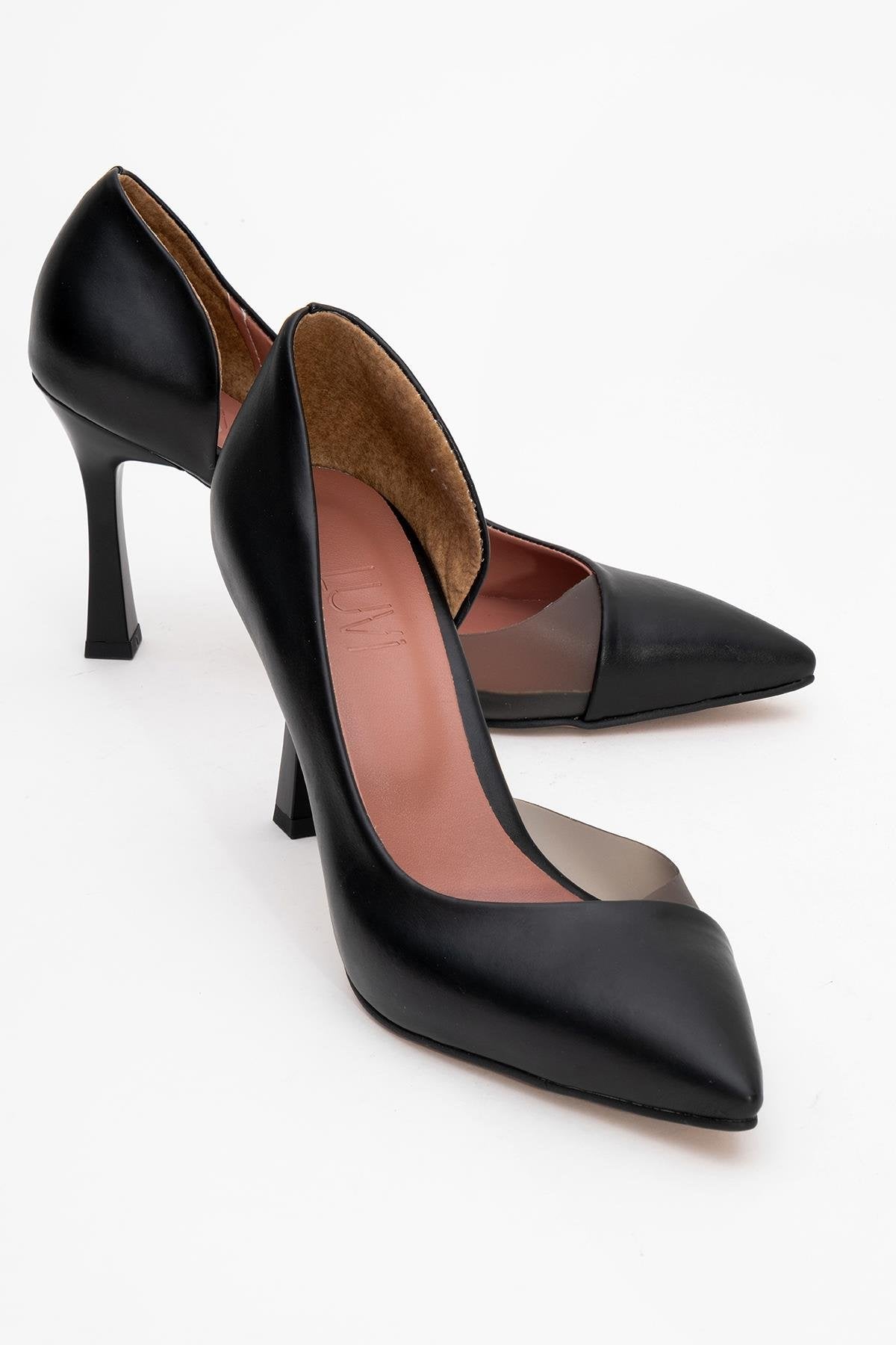 Ursula - Black Heeled Shoe – front three-quarter view showing leather, black, Vowalisse