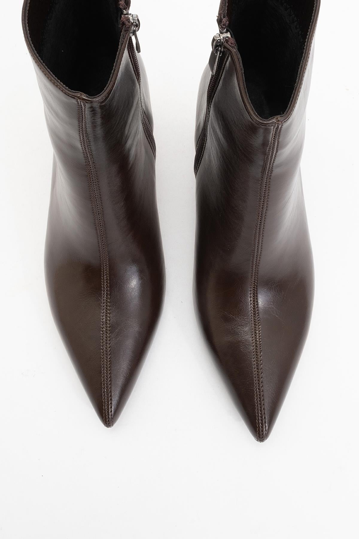 Noya - Brown Pointed Toe Stiletto Heel Boot – side view showing leather, Vowalisse