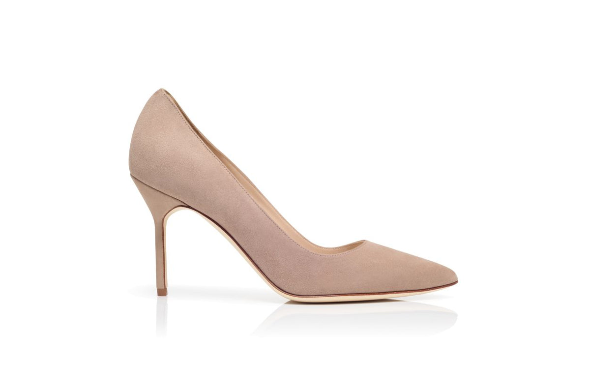 Adriana Star Neutral Pointed Toe Pumps – side profile showing neutral pointed toe, suede, Vowalisse