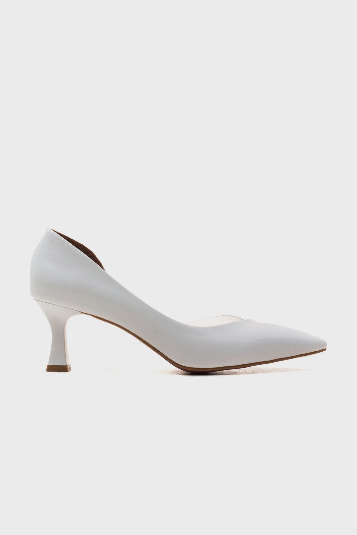 Vera White Pointed Toe Pump – top view showing leather, white, Vowalisse