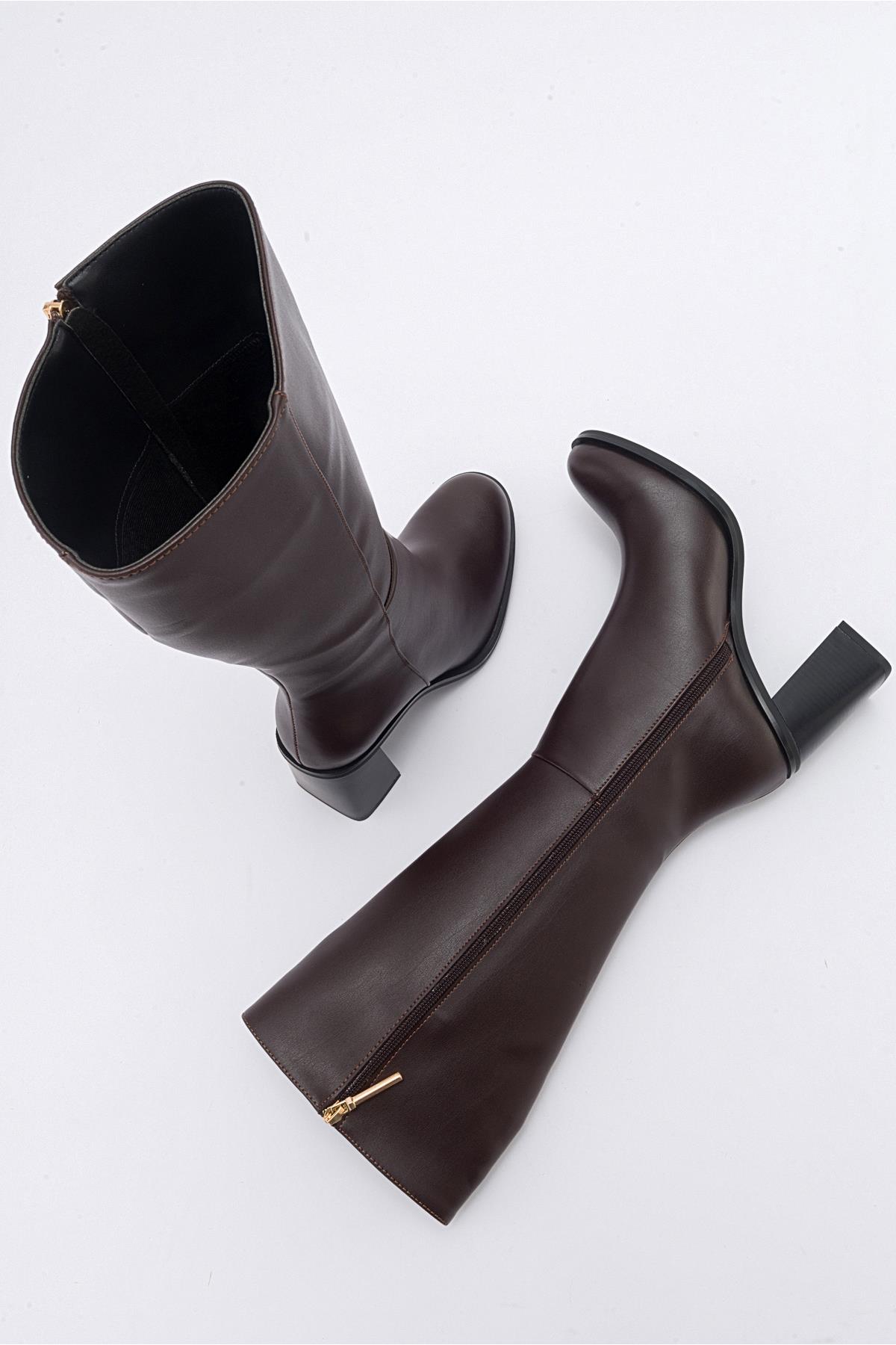 Maranta - Brown Heeled Knee-High Boot – back view showing leather, Vowalisse
