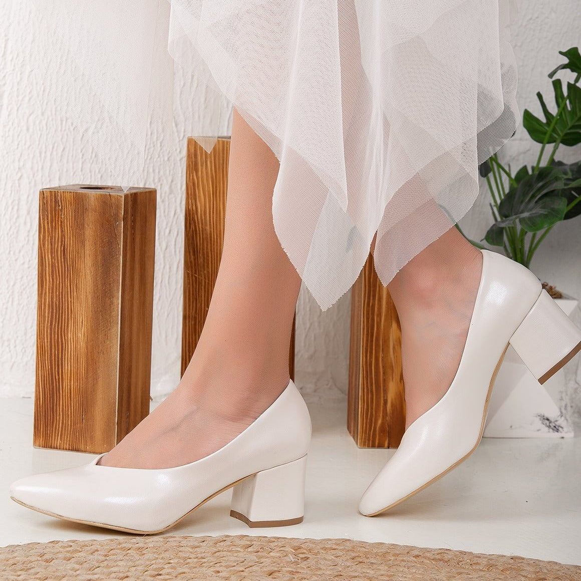 Mariam - Ivory Block Heel Stiletto – heel view showing leather, ivory, Vowalisse