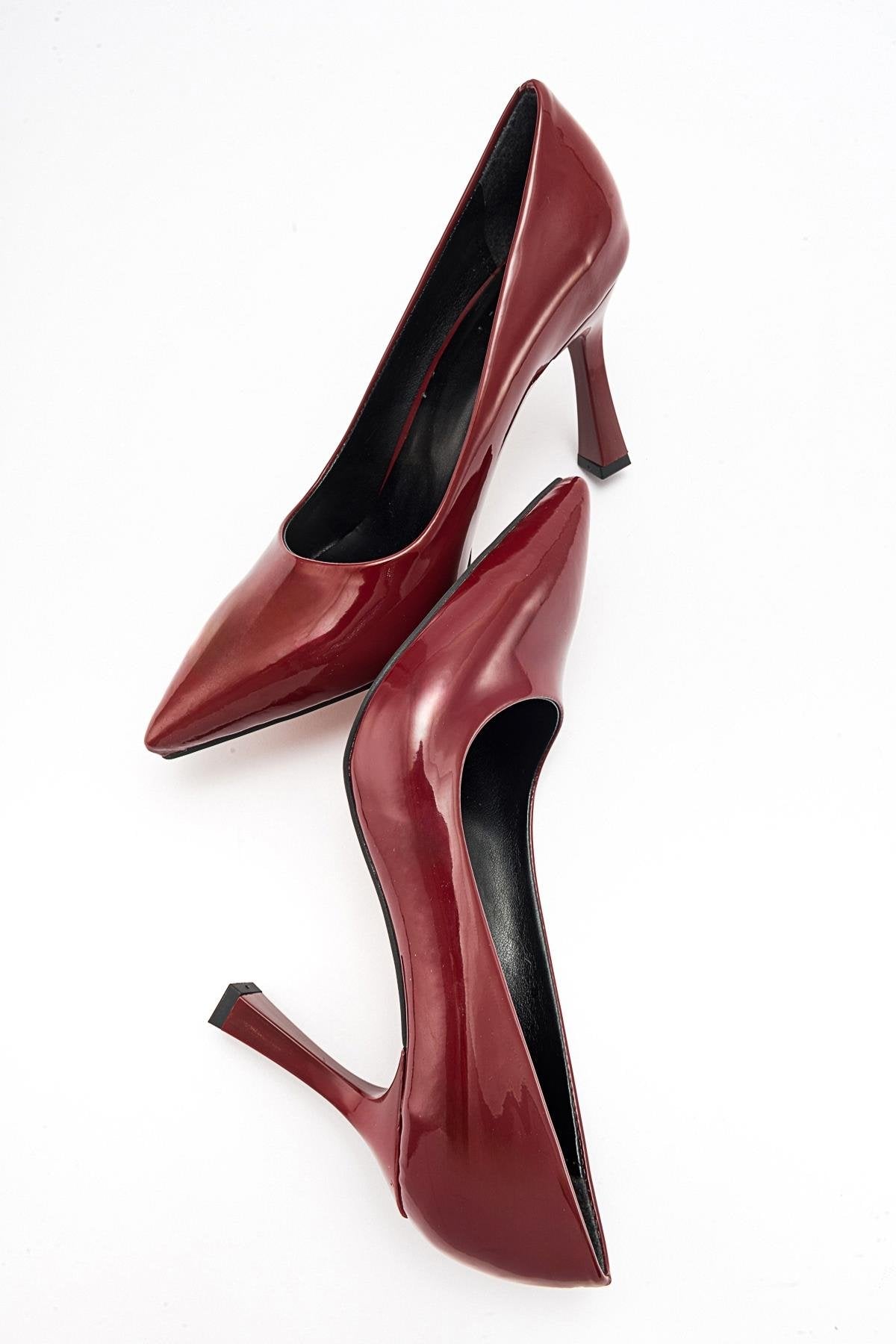 Forest Burgundy Patent Pointed Toe Pump – heel view showing leather, Vowalisse