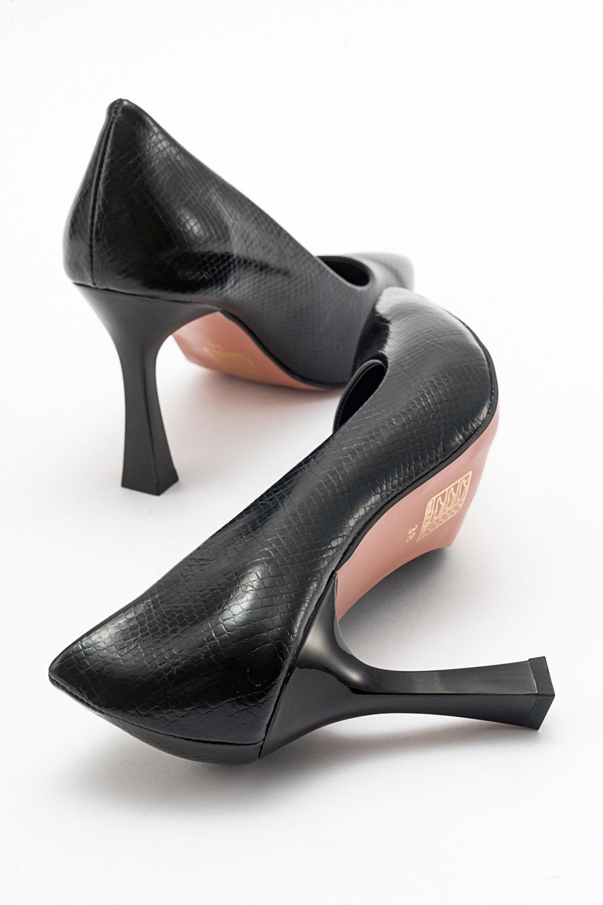 Forest Black Pointed Toe Pump – side view showing leather, black, Vowalisse
