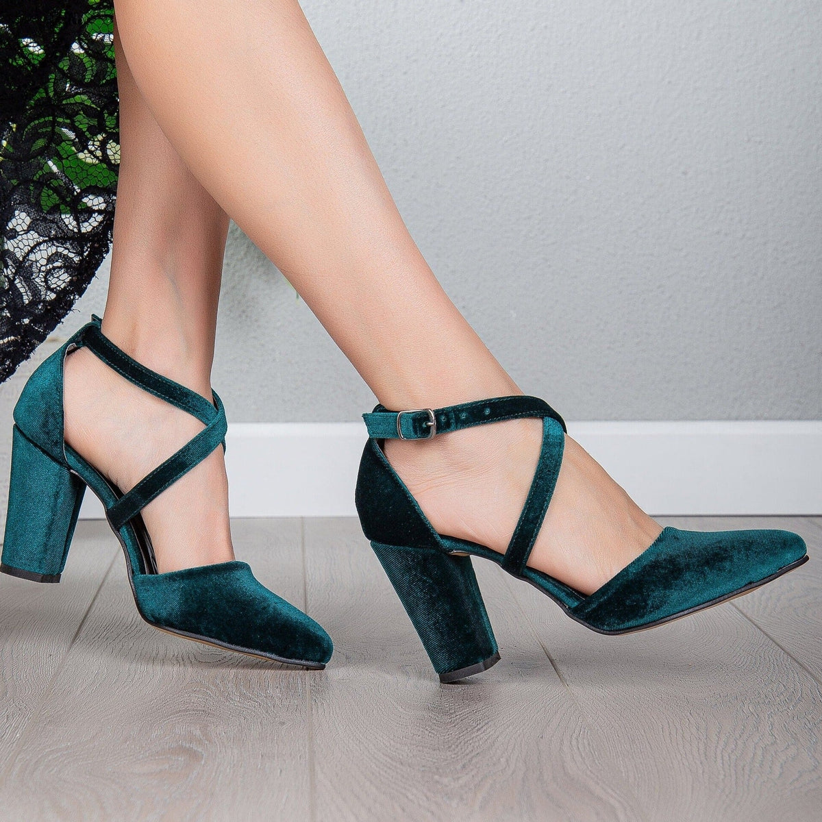 Sina - Emerald Green Velvet Heels – detail view showing velvet, green, Vowalisse