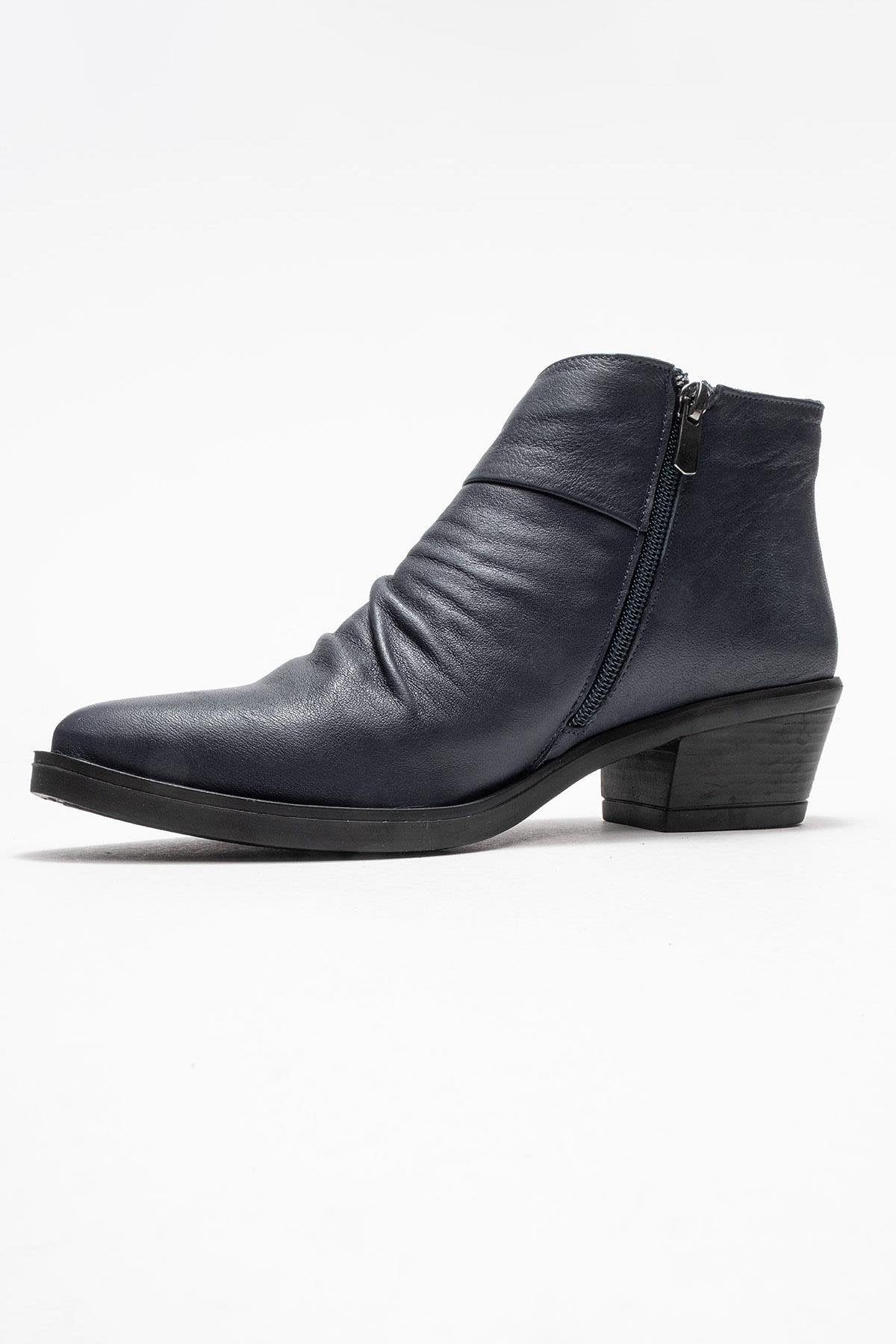 Rule - Navy Genuine Leather Chunky Heel Boot – heel view showing leather, Vowalisse