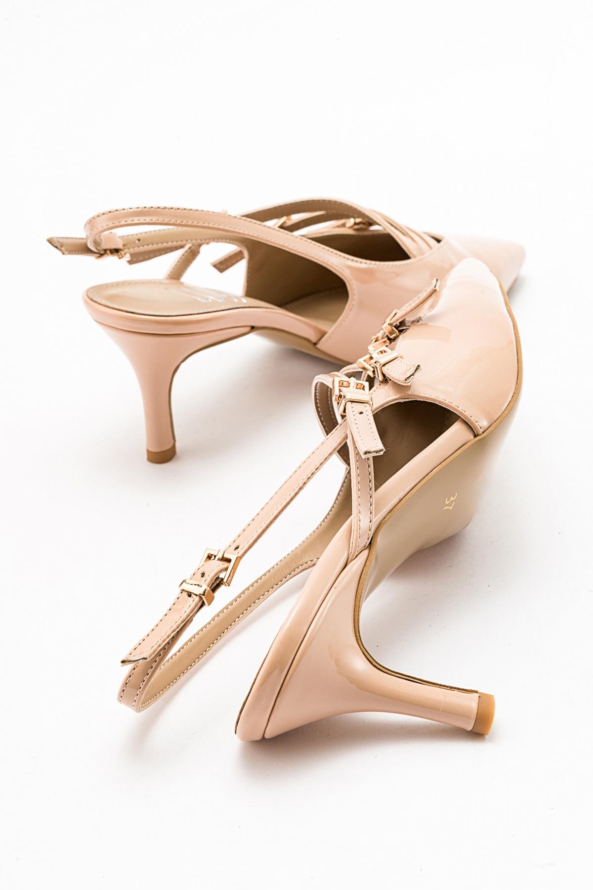 Magra Beige Patent Pointed-Toe Slingback Stiletto – detail view showing leather, red, Vowalisse