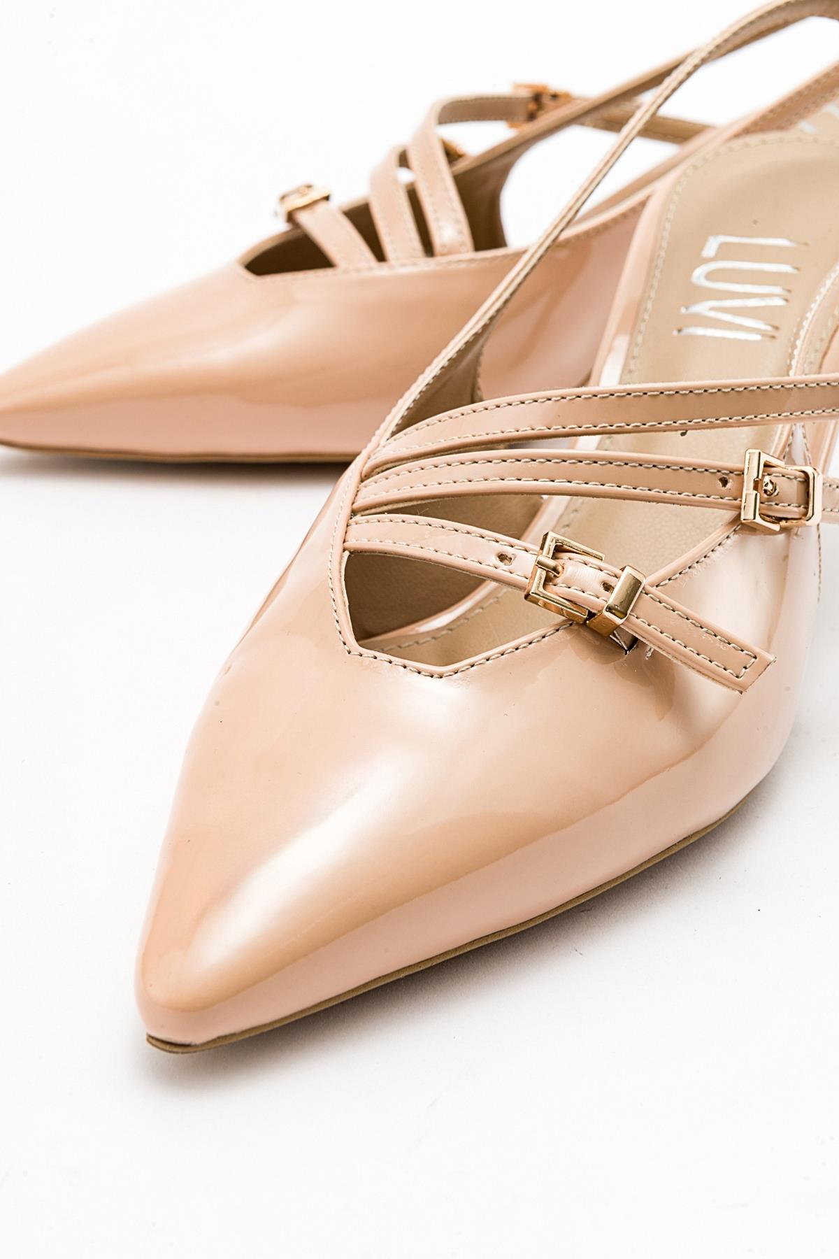 Magra Beige Patent Pointed-Toe Slingback Stiletto – heel view showing leather, red, Vowalisse