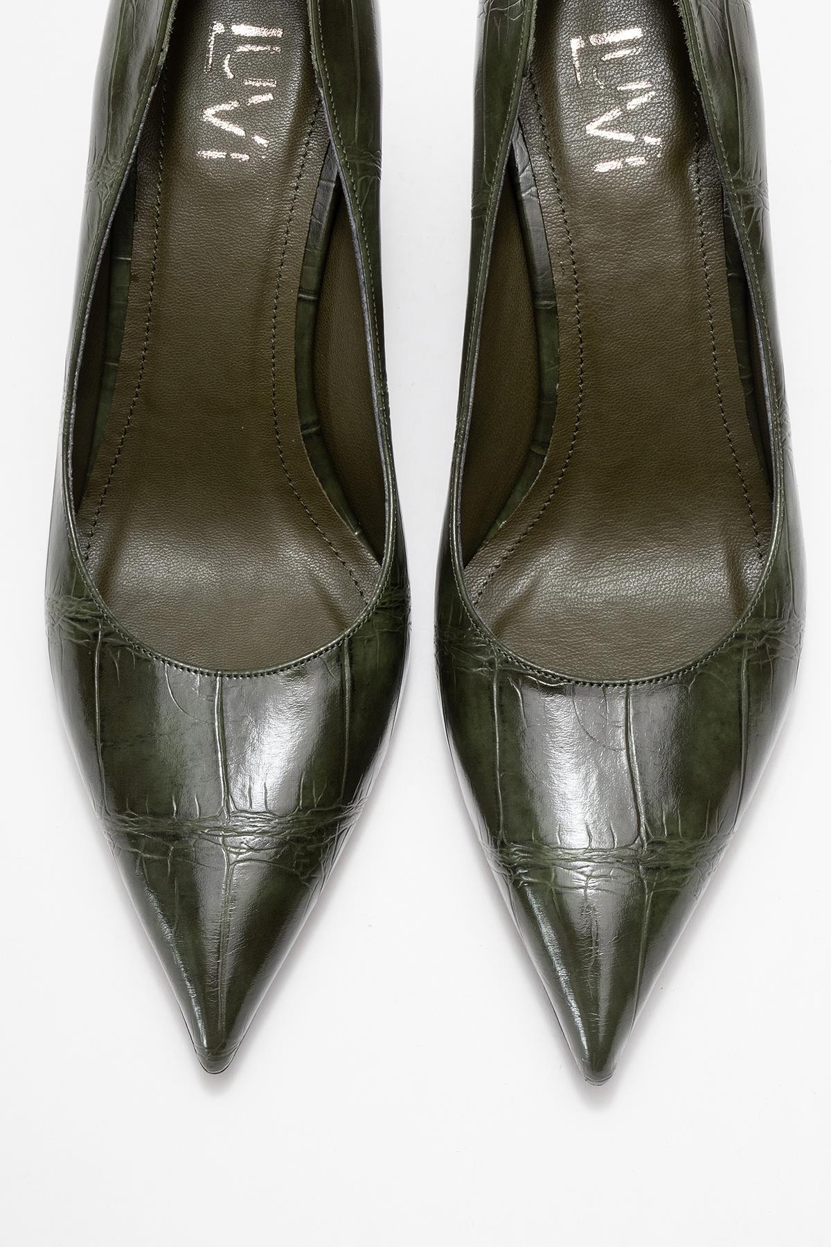 Puera - Green Printed Pointed Toe Wedge Heel Shoe – side view showing leather, green, Vowalisse