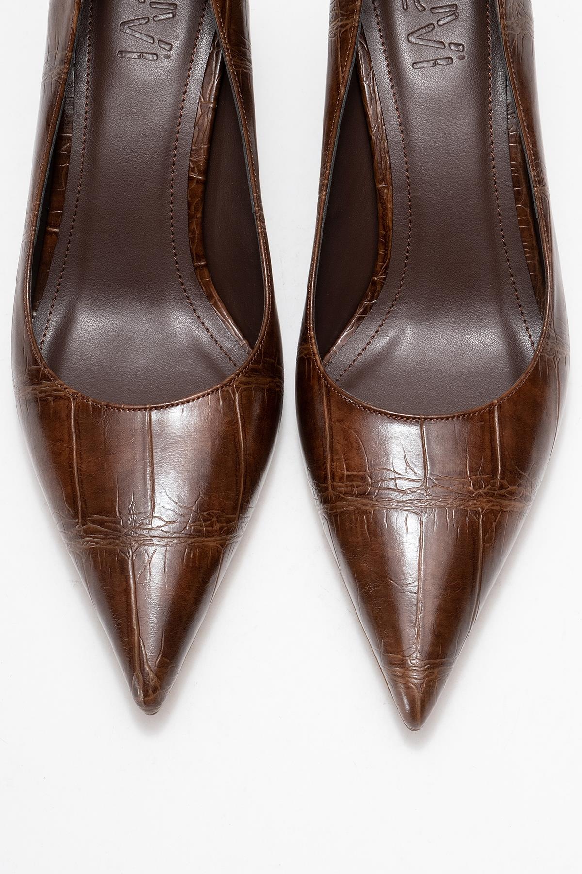 Marcus - Tan Printed Heeled Pump – side view showing leather, red, Vowalisse