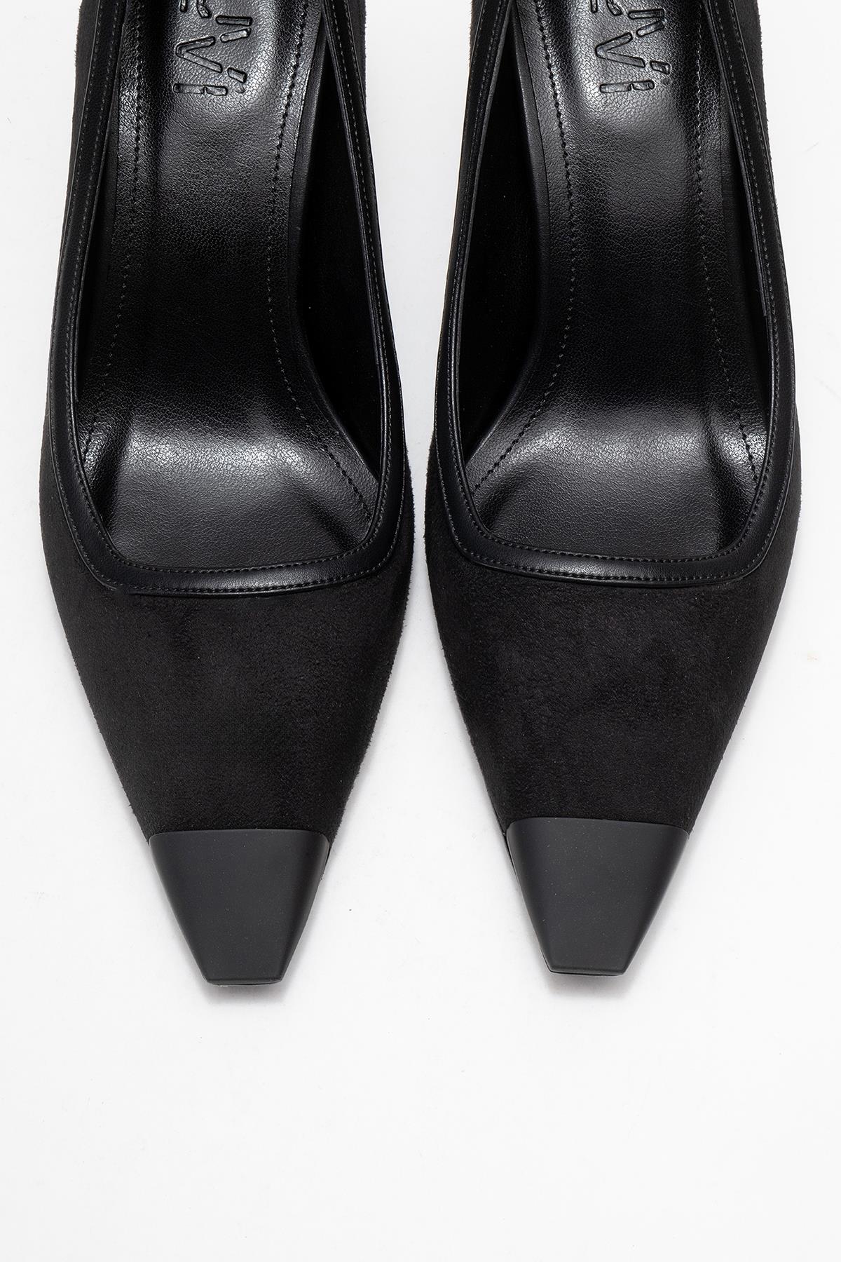 Rona - Black Matte Toe Heeled Shoe – side view showing leather, suede, black, Vowalisse