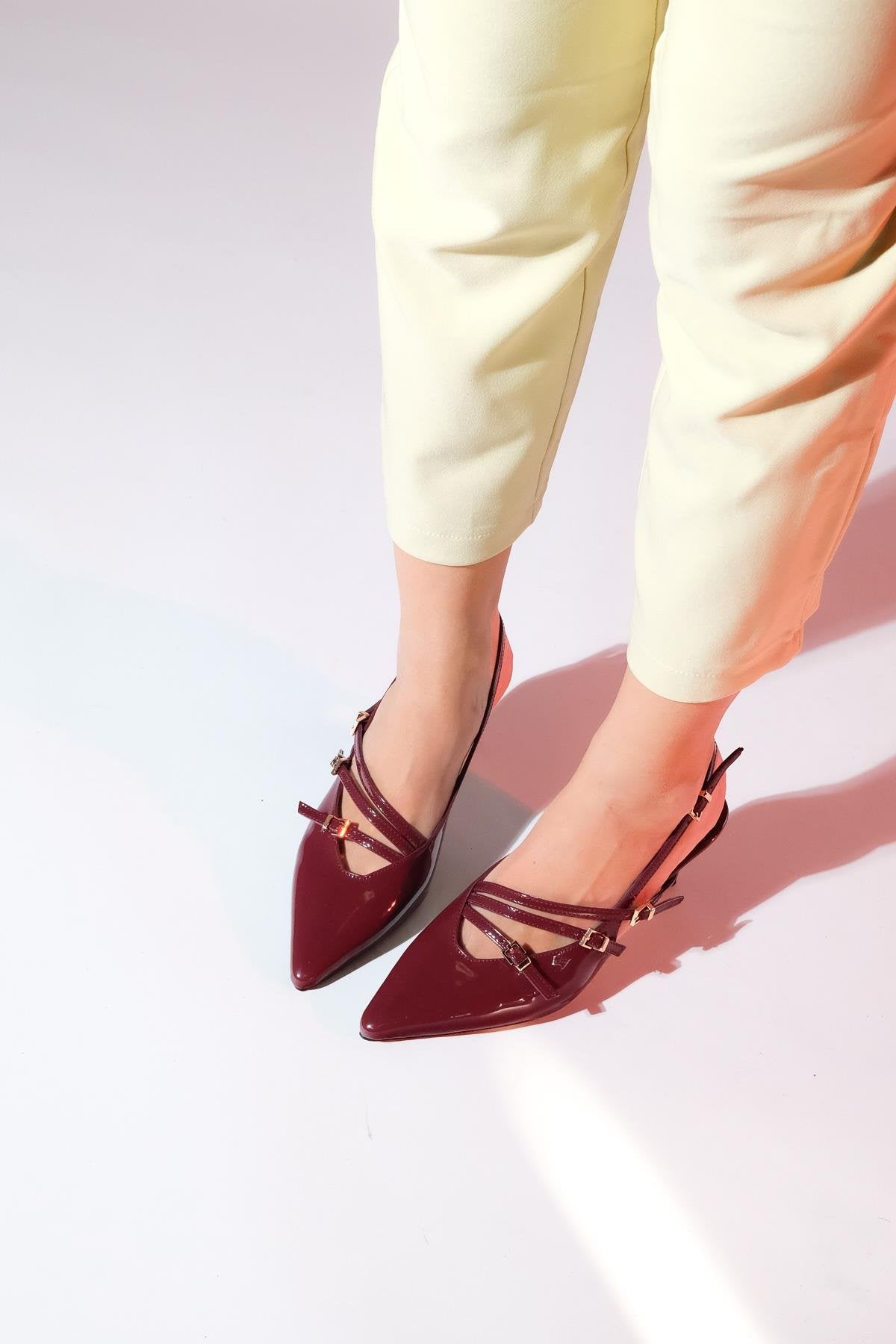 Magra Burgundy Patent Pointed-Toe Slingback Stiletto – top view showing leather, red, Vowalisse