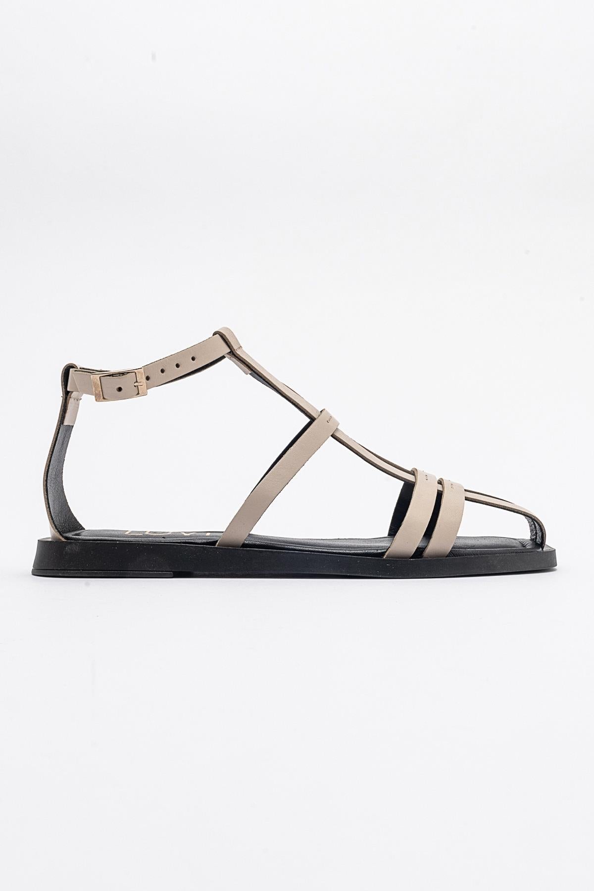 Odeil - Beige Leather Sandal – top view showing leather, Vowalisse