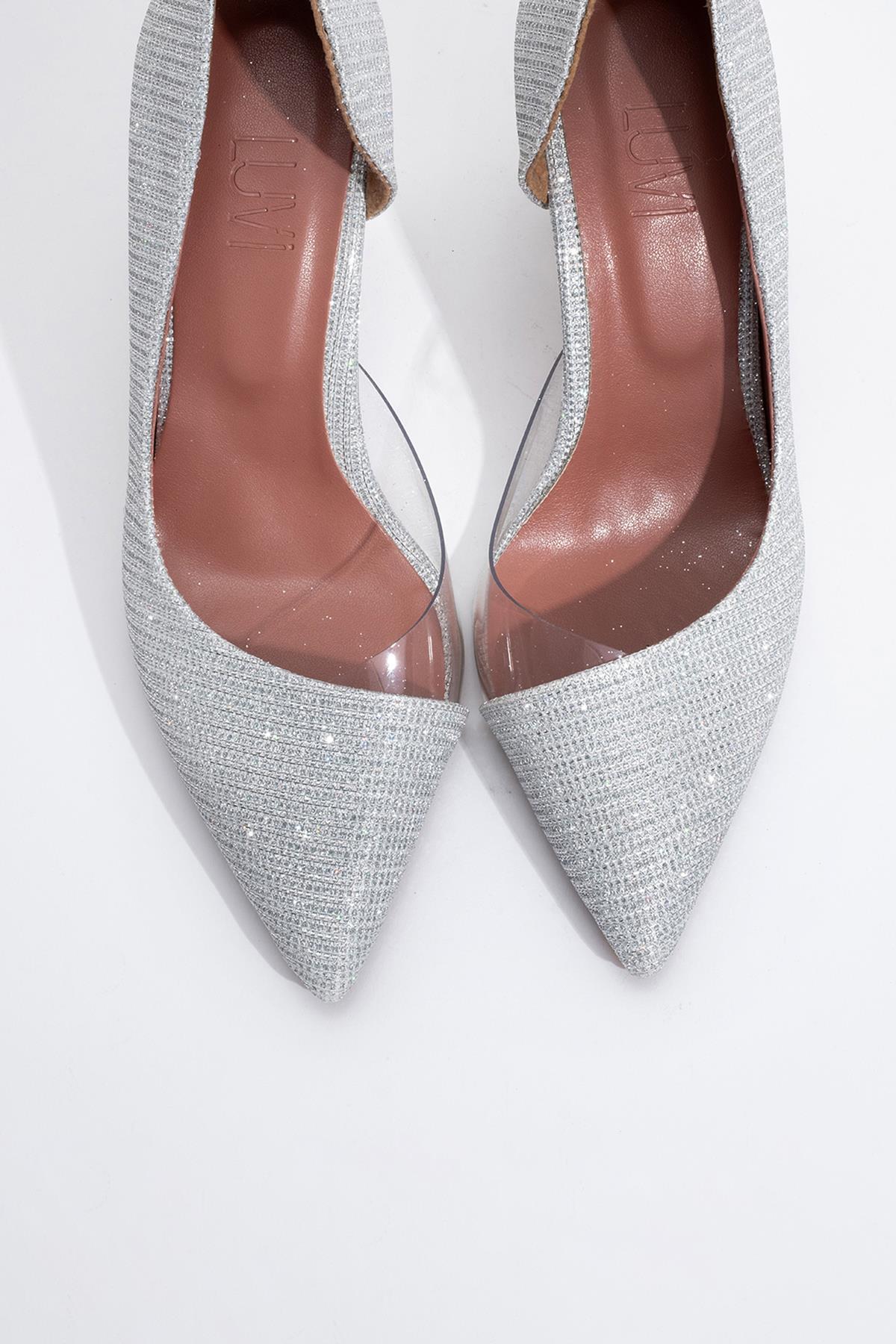 Ursula - Silver Metallic Heeled Shoe – back view showing leather, metallic, silver, Vowalisse