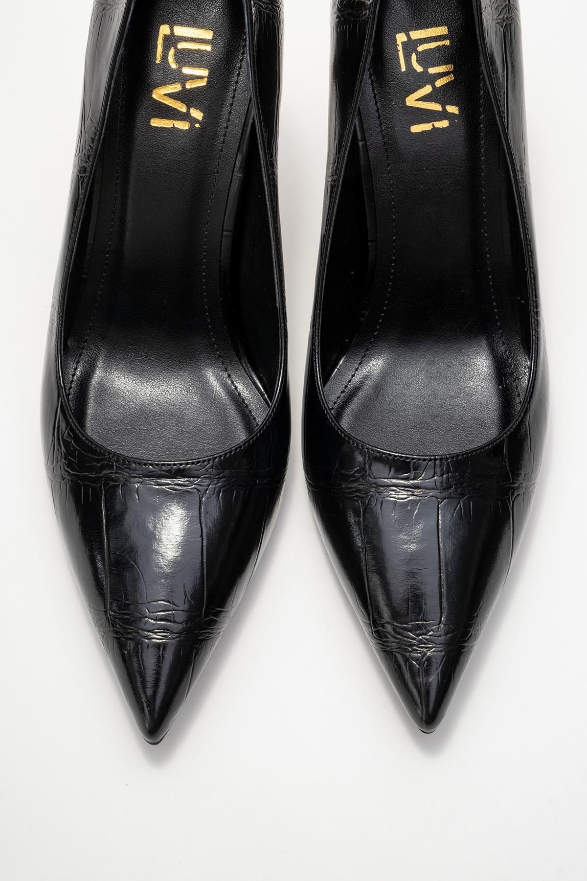 Hudson - Black Stiletto Heel Shoe – side view showing leather, black, Vowalisse
