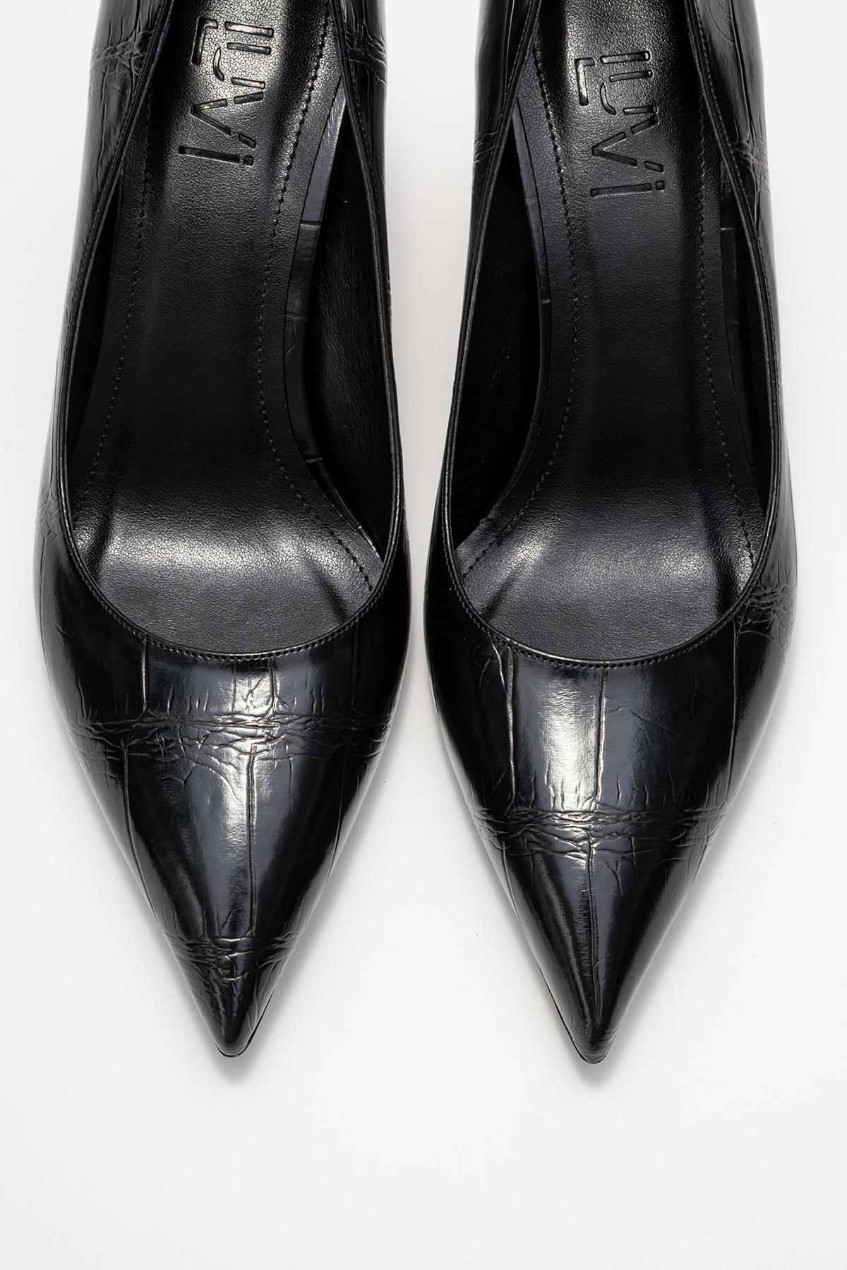 Puera - Black Printed Pointed Toe Wedge Heel Pump – side view showing leather, black, Vowalisse