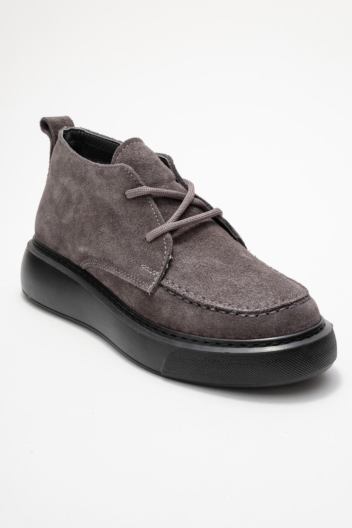 Lilya - Smoky Grey Genuine Leather Chukka Boot – detail view showing leather, suede, Vowalisse