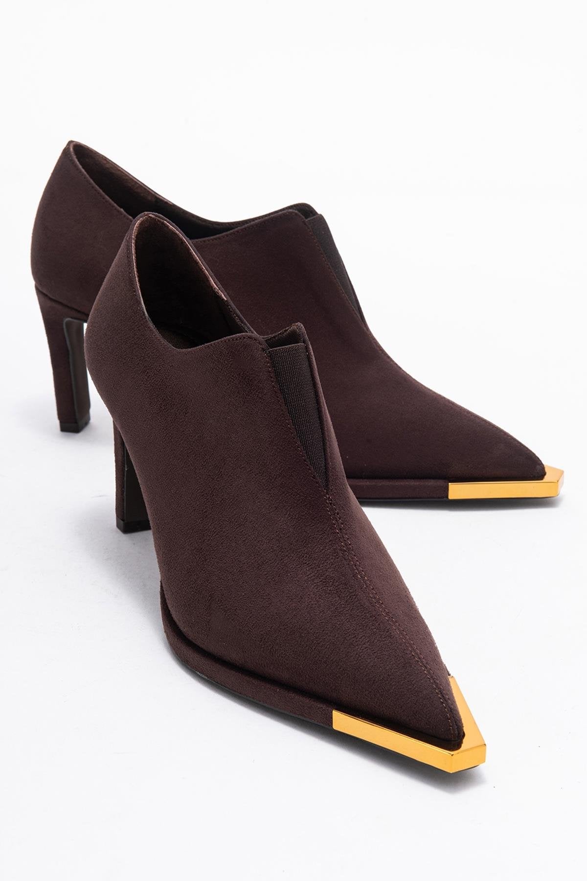 Niva - Brown Suede Gold-Detail Elastic Ankle-Heeled Shoe – front three-quarter view showing suede, gold, Vowalisse