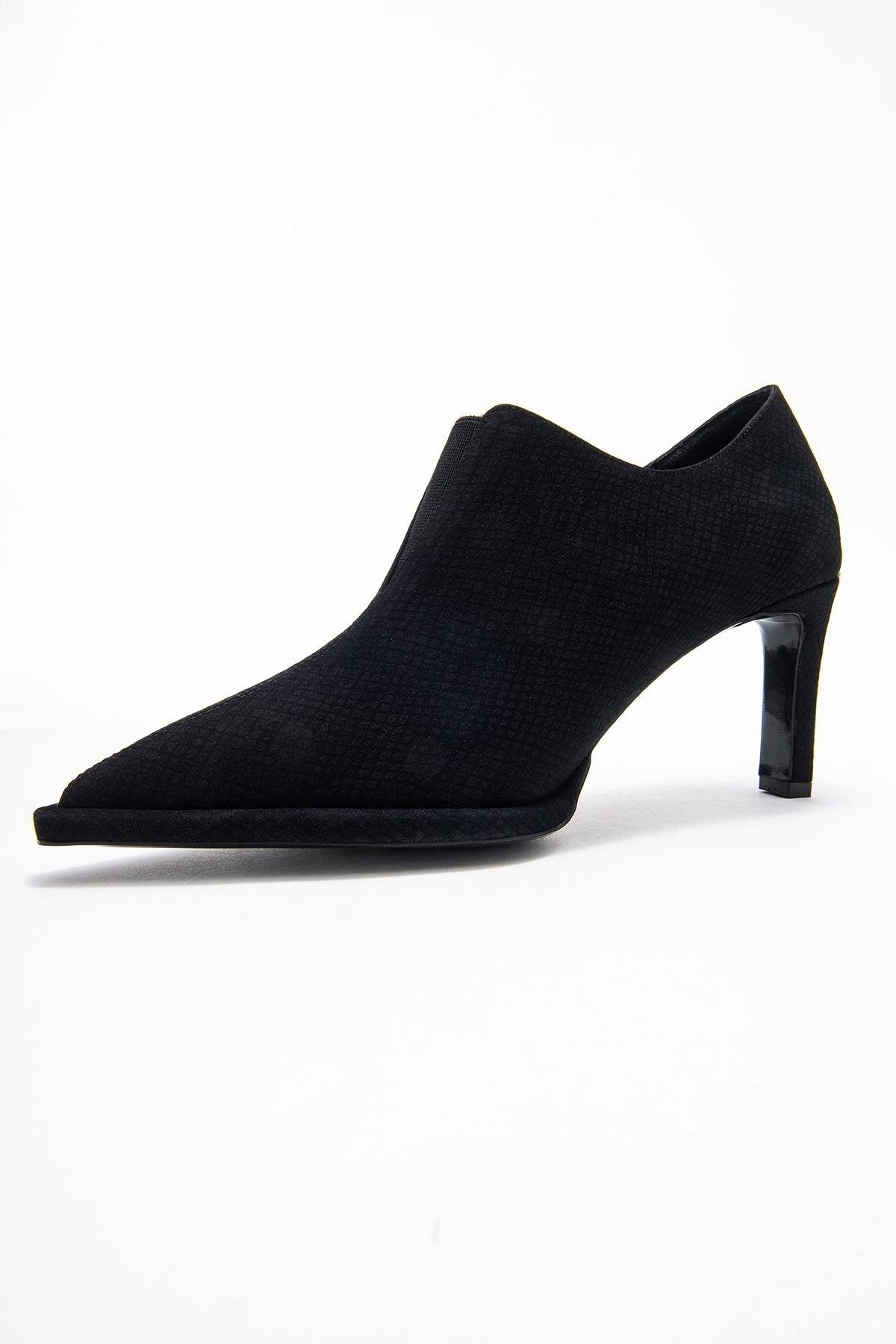 Alya - Black Patterned Elastic Ankle Stiletto Pump – heel view showing leather, black, Vowalisse