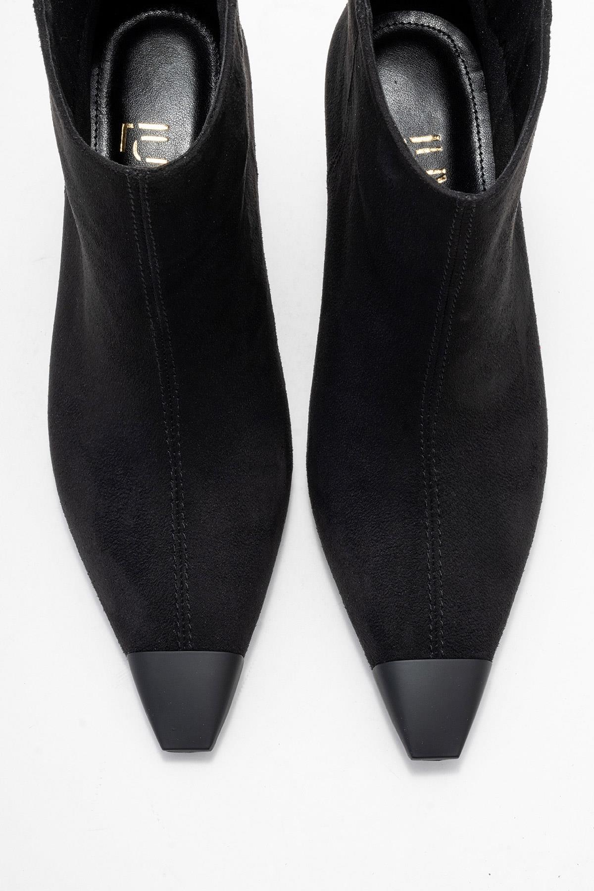 Rassel - Black Stiletto Heel Ankle Boot – side view showing suede, black, Vowalisse