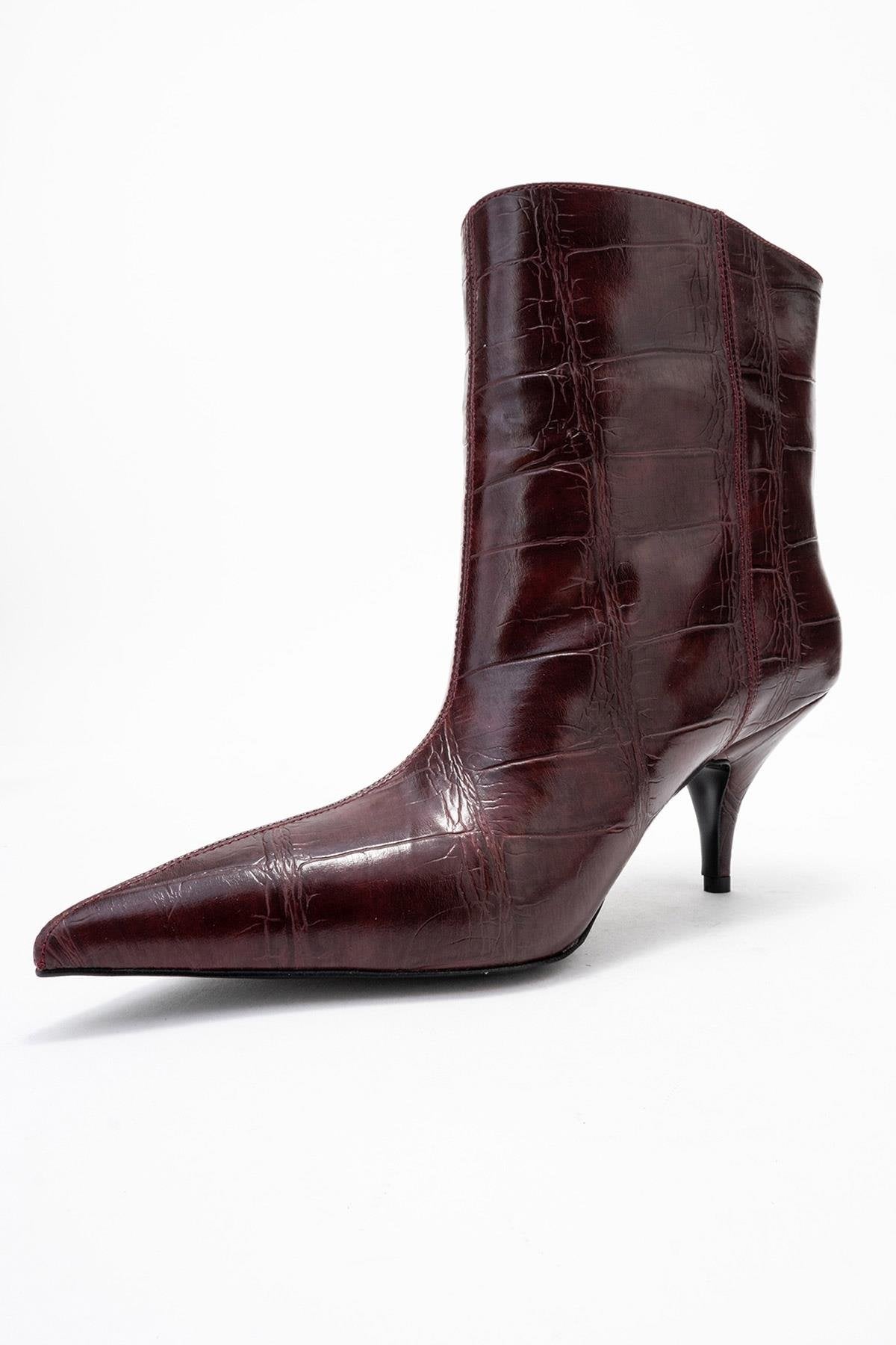 Brivelle - Burgundy Printed Pointed Toe Kitten Heel Boot – heel view showing leather, Vowalisse