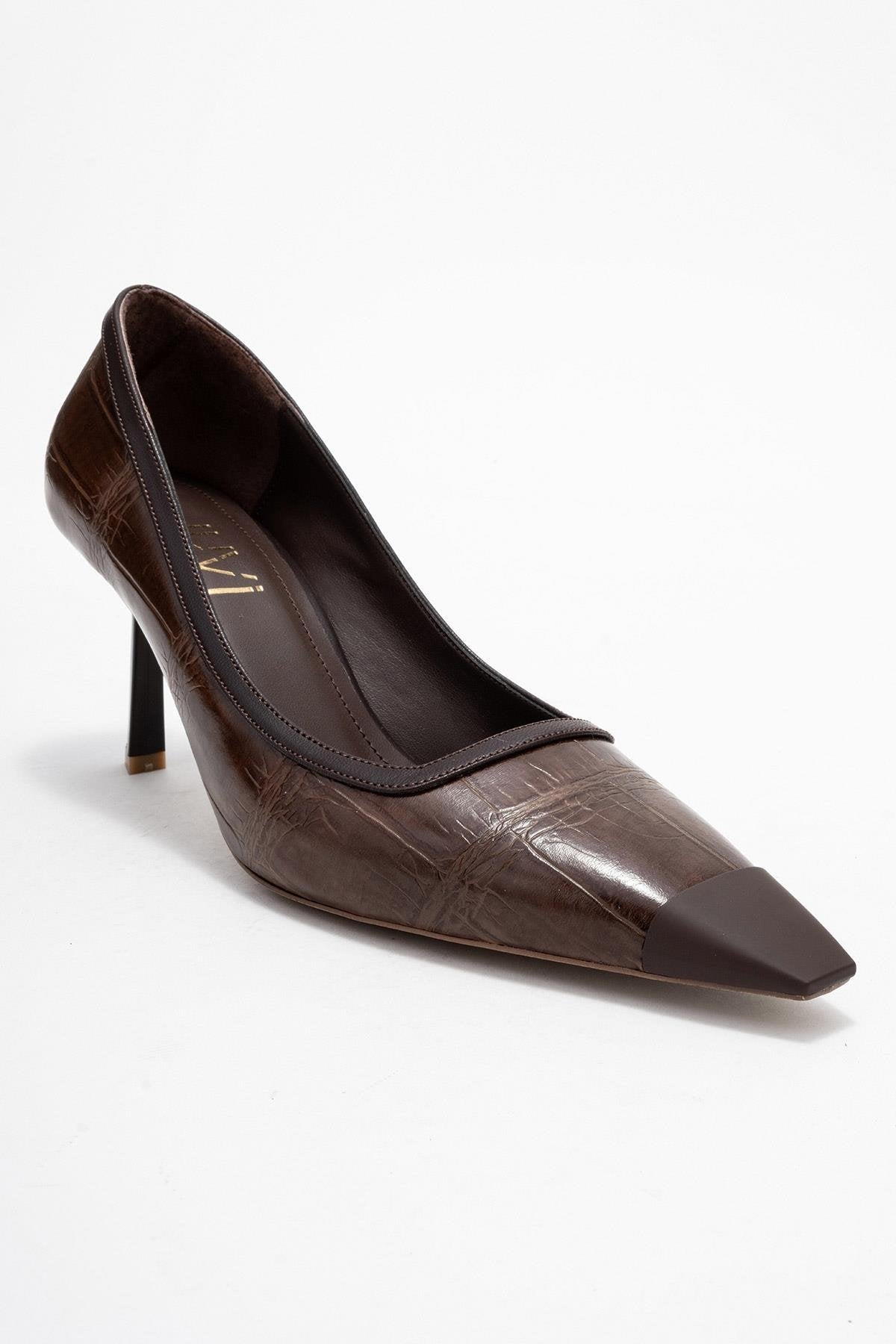 Rona - Tan Pointed Toe Pump – detail view showing leather, Vowalisse