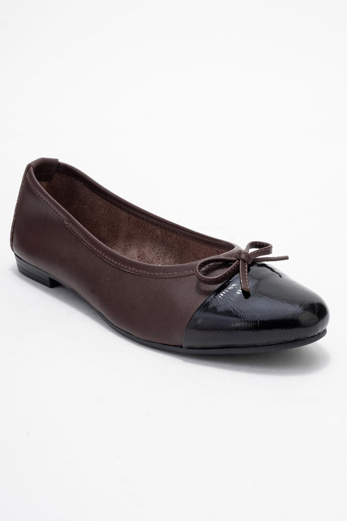 Jens - Black Genuine Leather Bow Ballet Flat – detail view showing bow, leather, black, Vowalisse