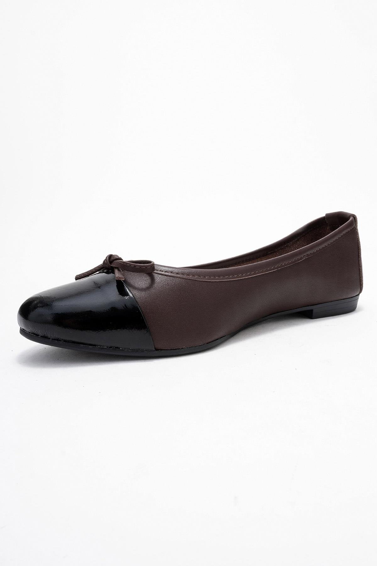 Jens - Black Genuine Leather Bow Ballet Flat – heel view showing bow, leather, black, Vowalisse
