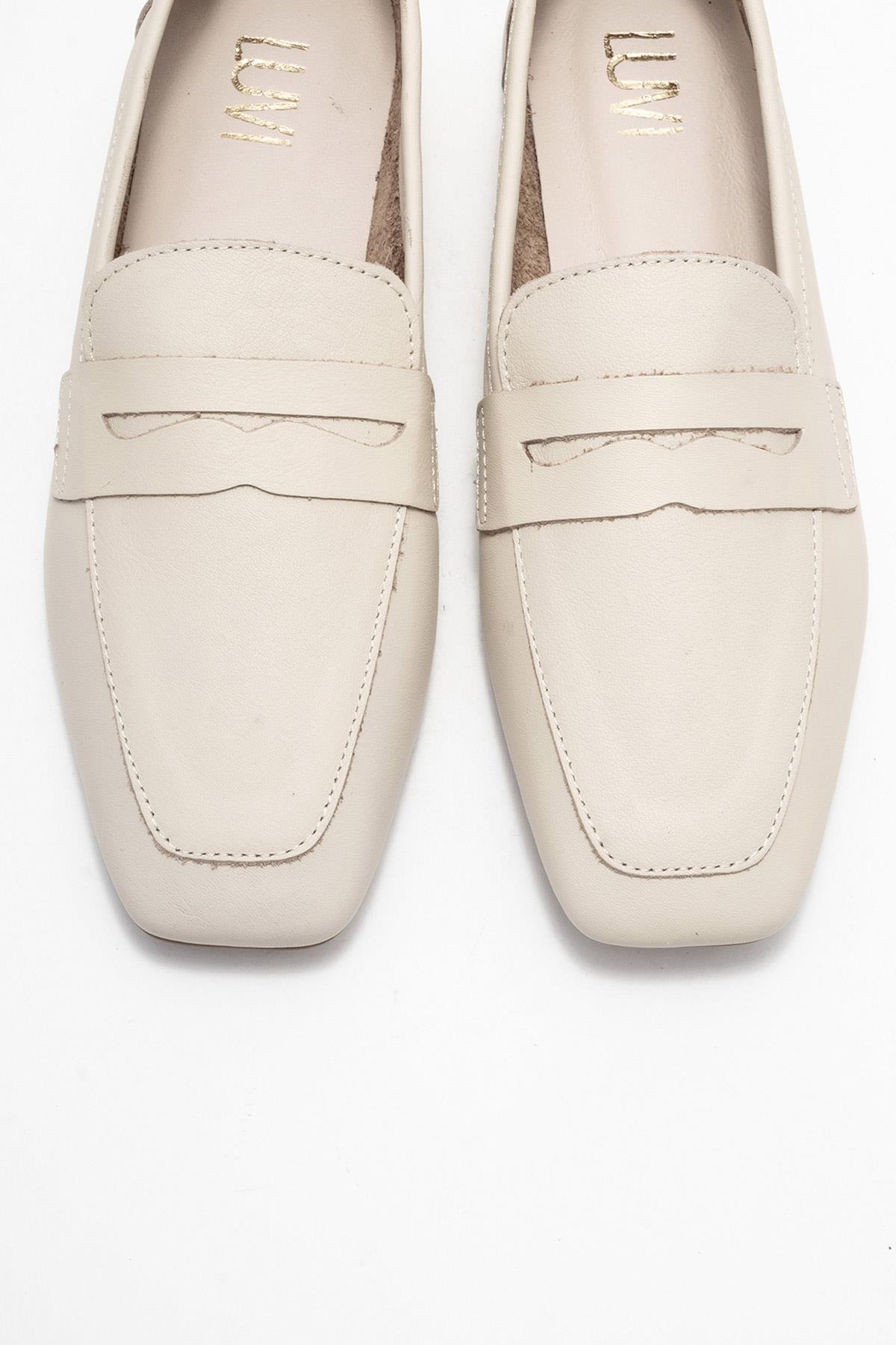 Morne - Ecru Beige Genuine Leather Loafer Shoe – side view showing leather, Vowalisse