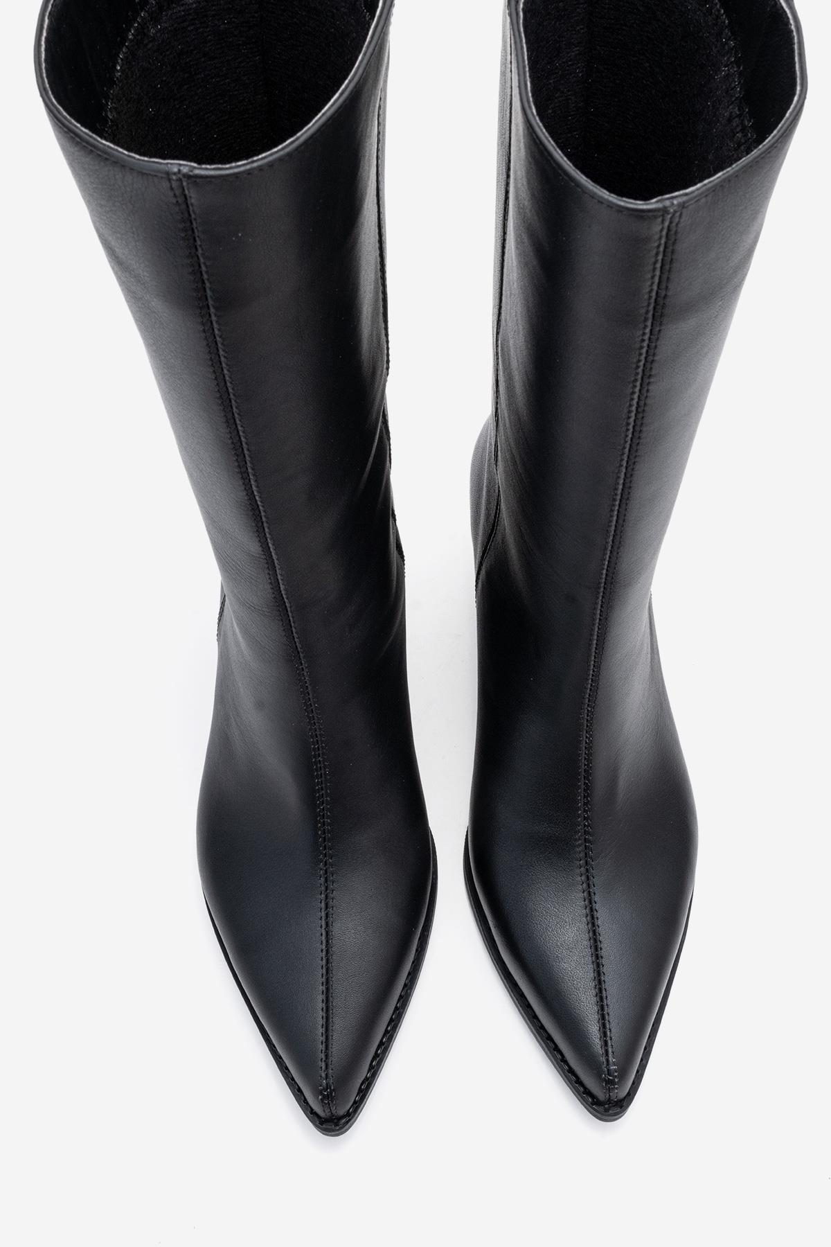 Juana - Black Genuine Leather Pointed Toe Boot – side view showing leather, black, Vowalisse